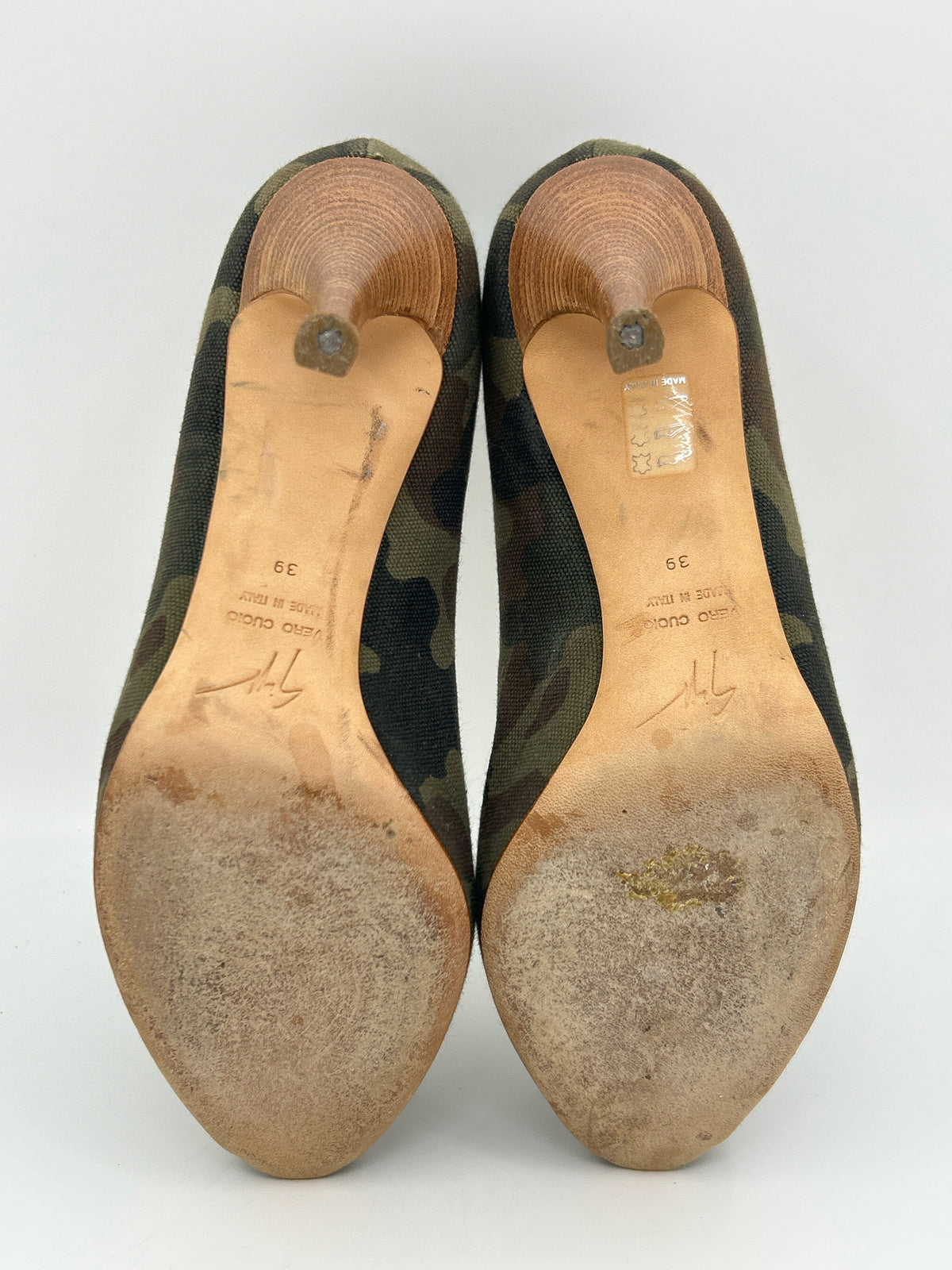 GIUSEPPE ZANOTTI Size 39 CAMO Women Pumps