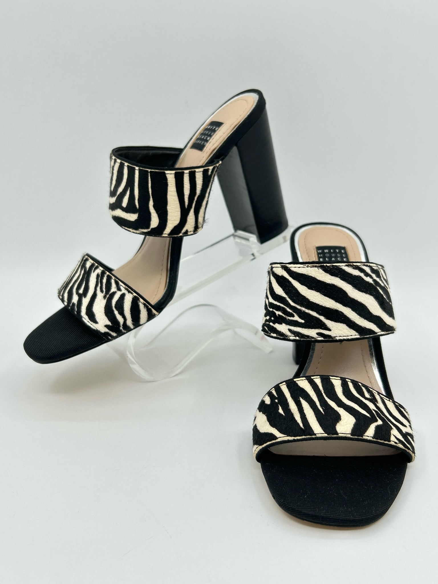 White House Black Market Size 7.5 Black & White Women Sandal