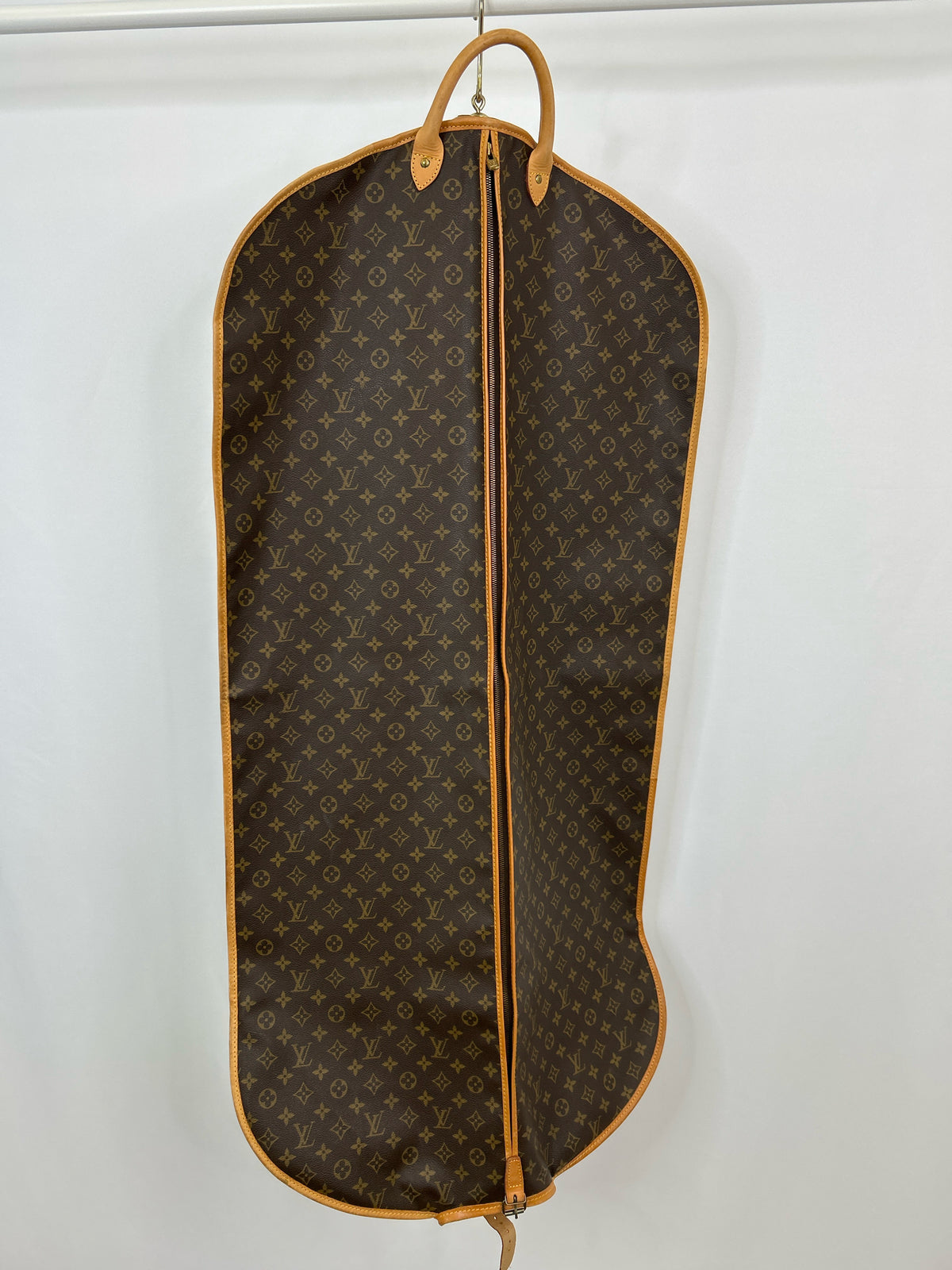 LOUIS VUITTON BROWN MONOGRAM Garment Bag