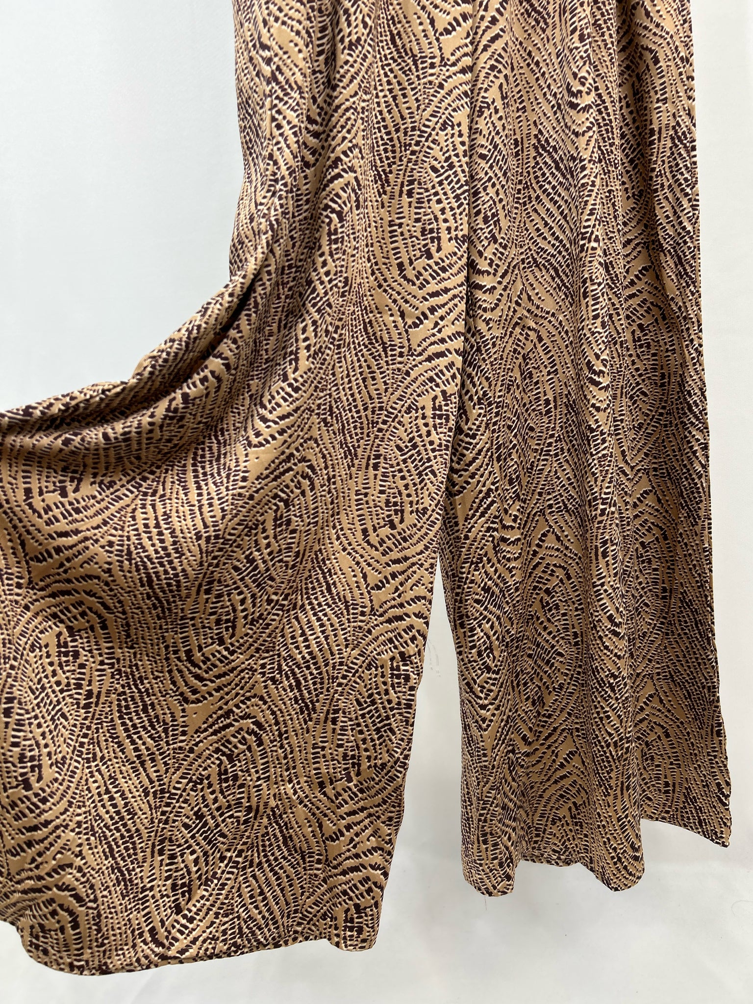 SHE + SKY Size L Brown Print Women's Jumpsuit NWT