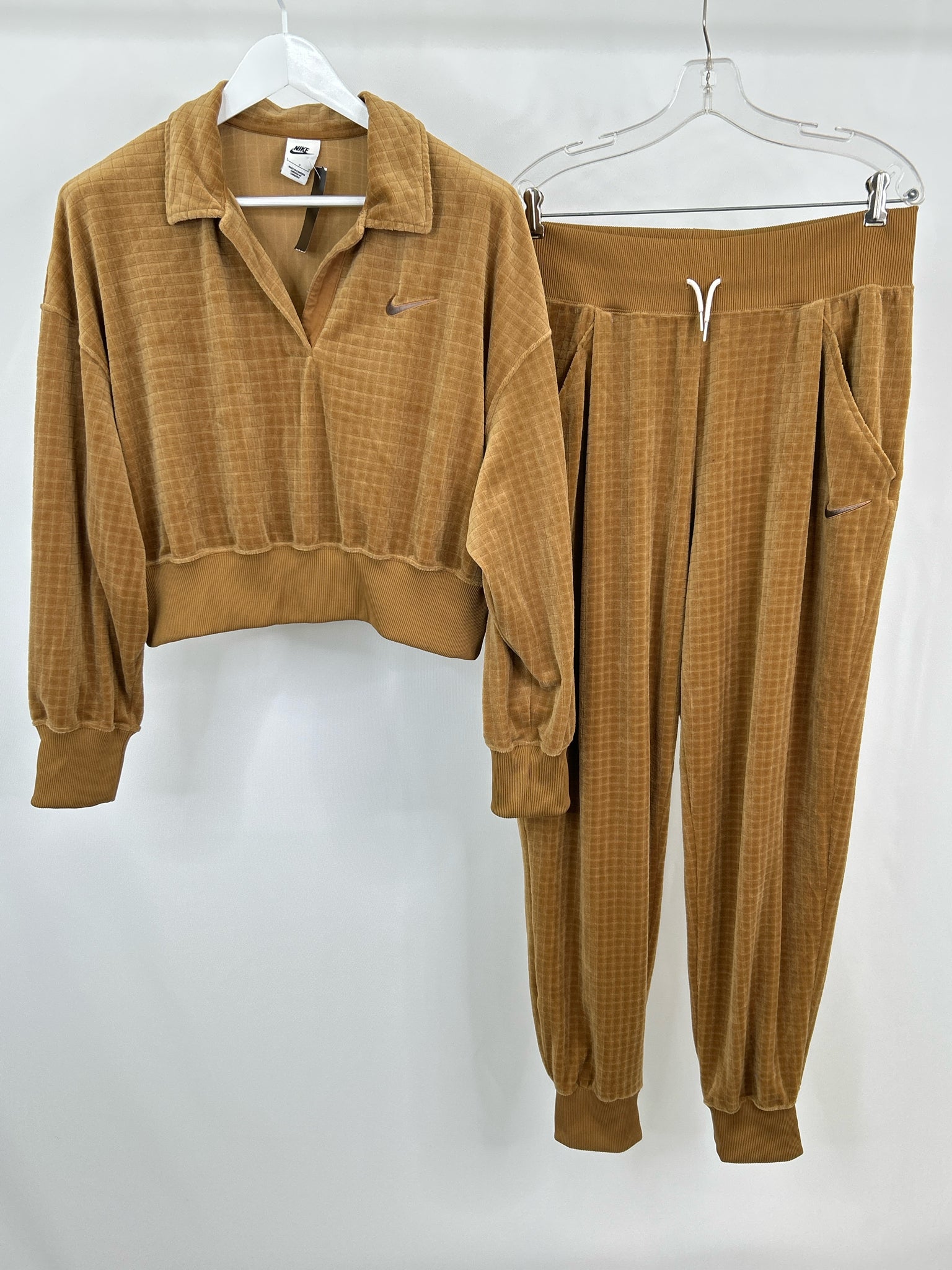 NIKE Size L Brown Women 2-Piece w/Pants