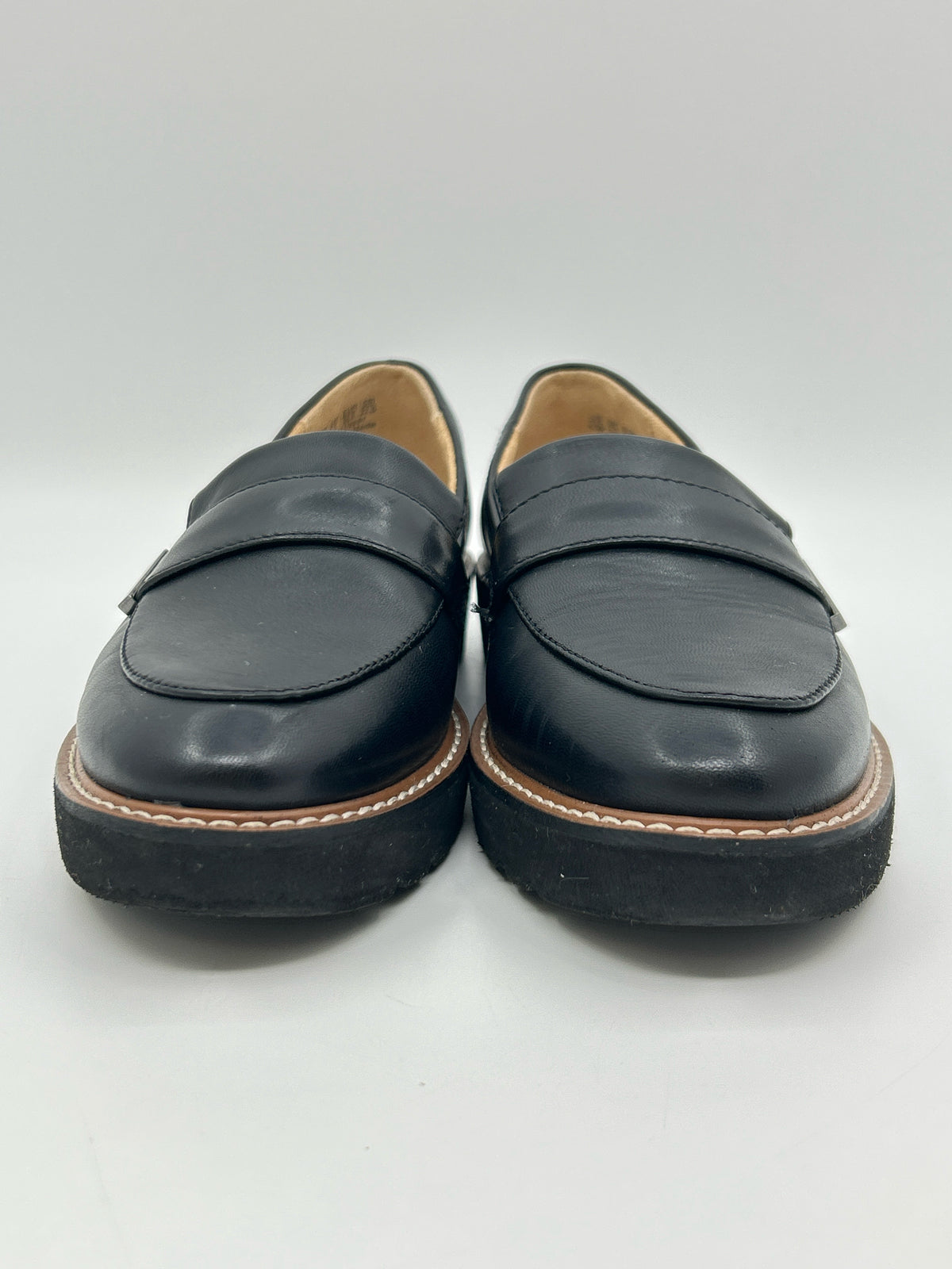 NATURALIZER Size 6.5M Black Women Loafer