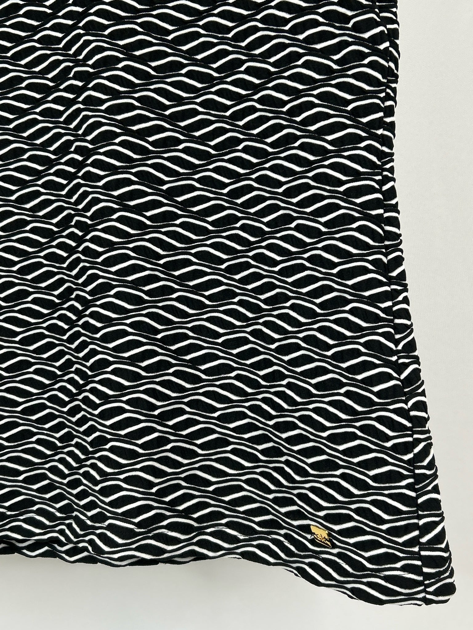 CALVIN KLEIN Size L Black and White Women Top
