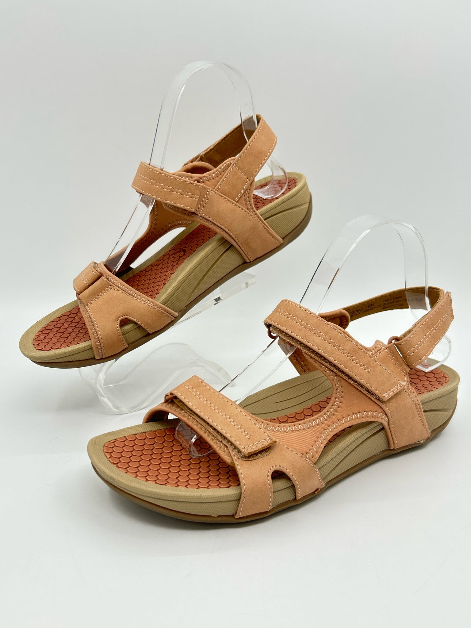BARETRAPS Size 10 Apricot Women Sandal