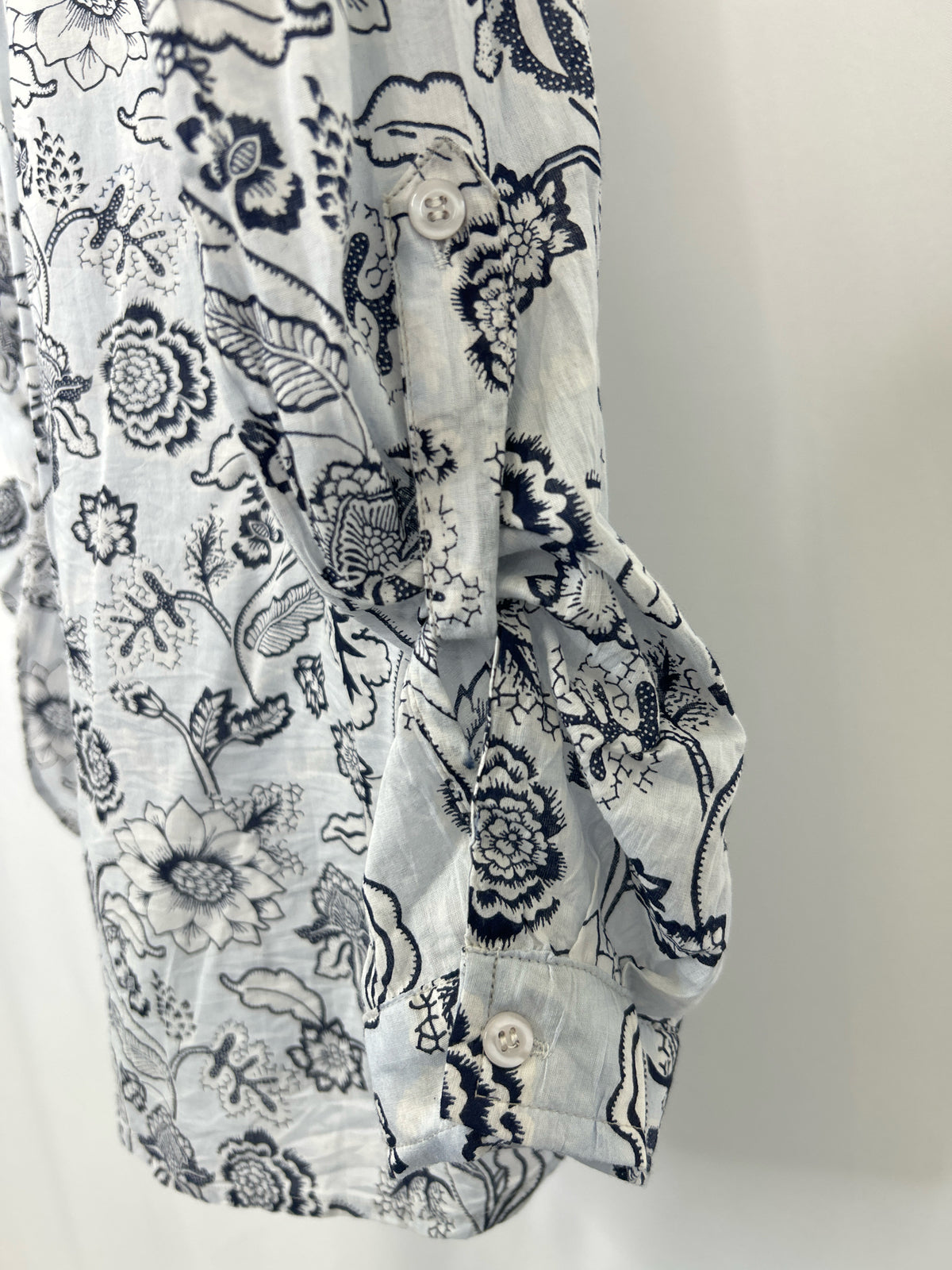 MAGAZINE Size XL Blue Print Women Shirt