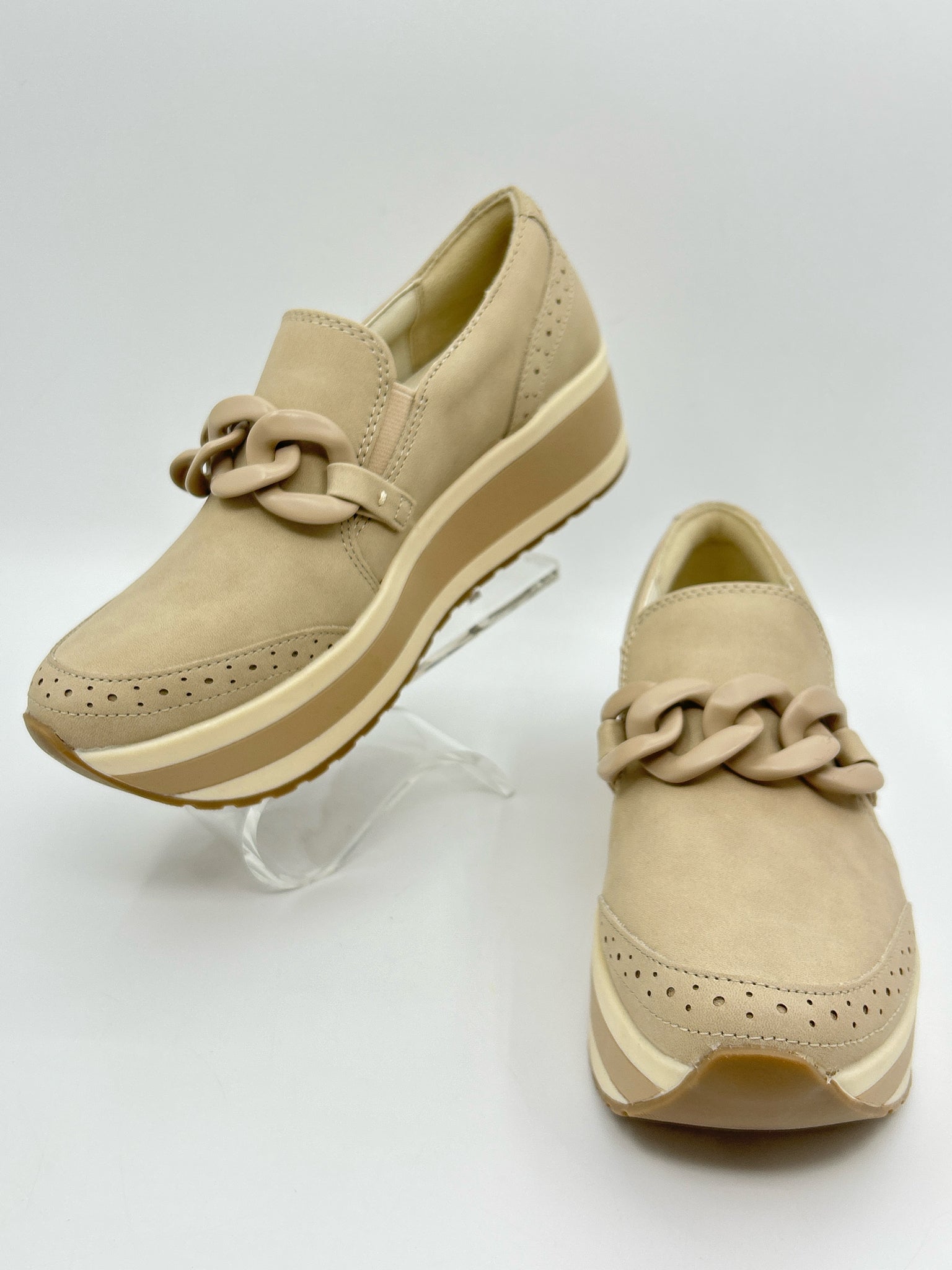 DOLCE VITA Size 7.5 Beige Women Sneakers