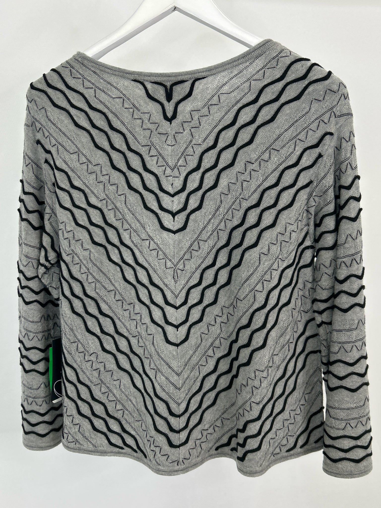 OLIVIA BY HABITAT CLOTHES Size S GRAY AND BLACK Women Sweater