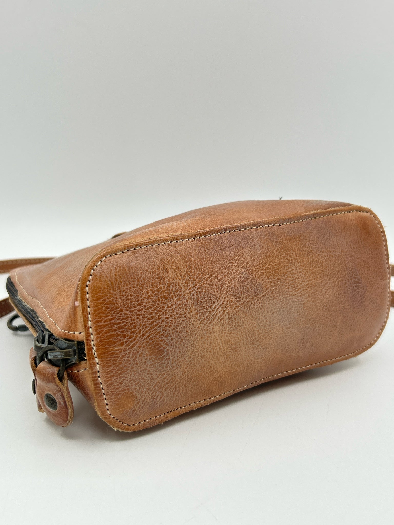 BED STU Tan Women Crossbody Purse