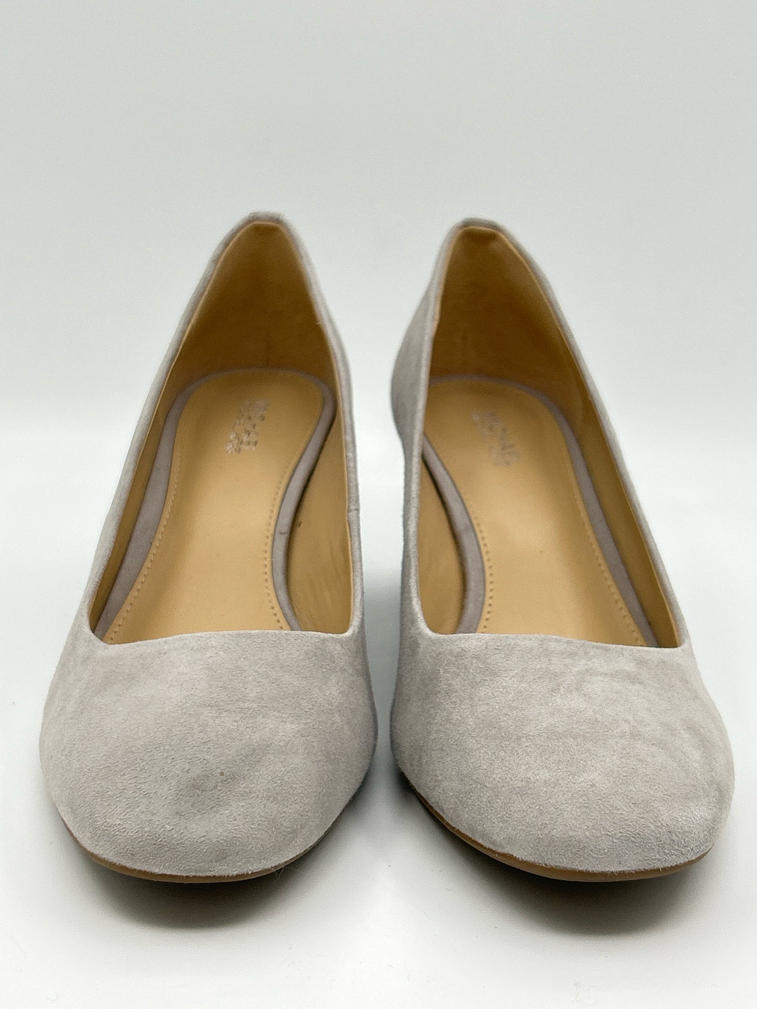 MICHAEL MICHAEL KORS Size 8M Grey Women Pumps