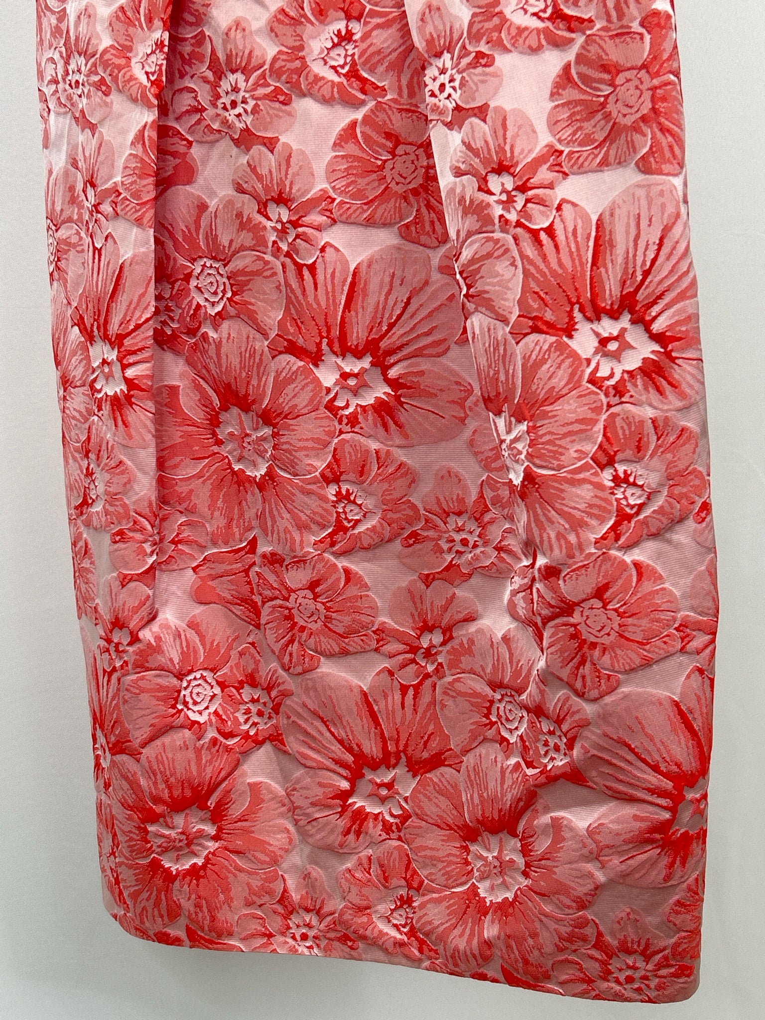 CARMEN MARC VALVO Size 8 RED FLORAL Women Dress