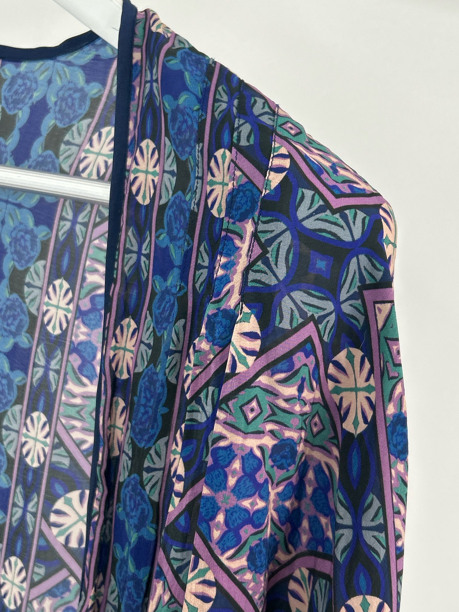 FEATHERS BY TOLANI One Size Lilac and Blue Women Kimono