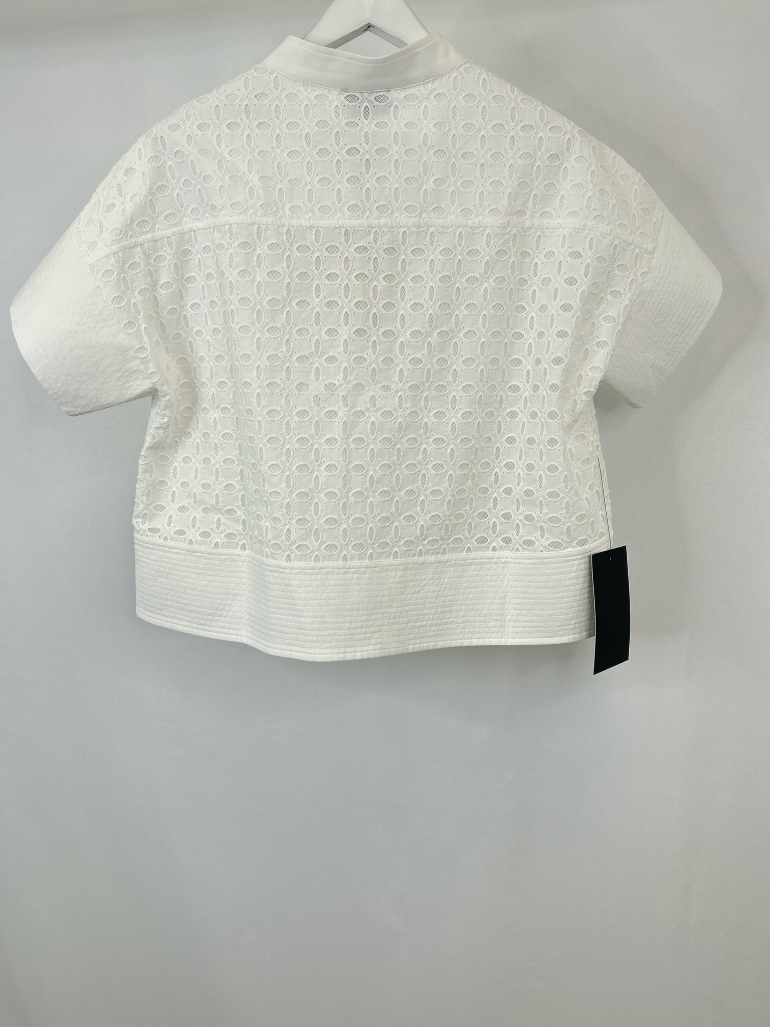 TUCKERNUCK Size M White Women Shirt