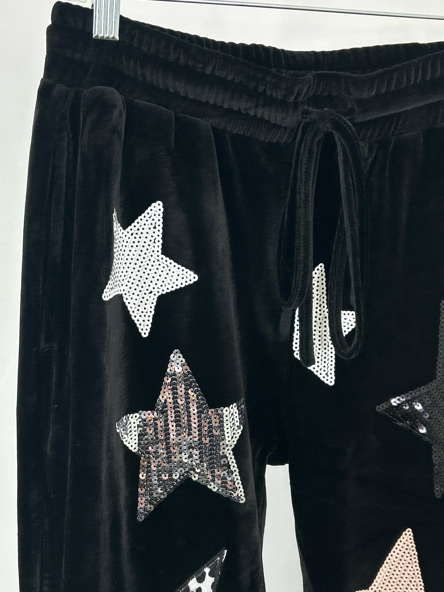 BEREK Size M Black Women Pants