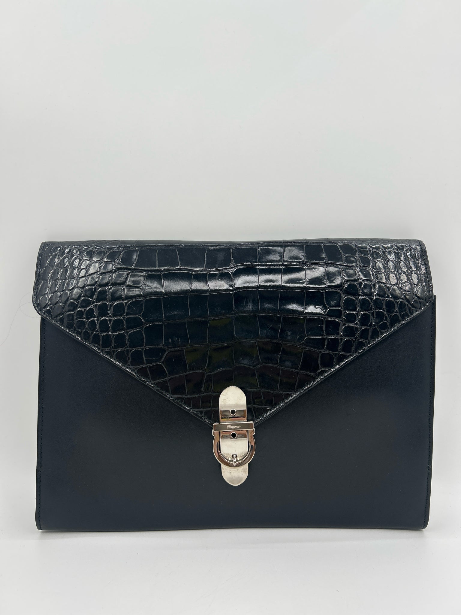 SALVATORE FERRAGAMO Black Women Clutch