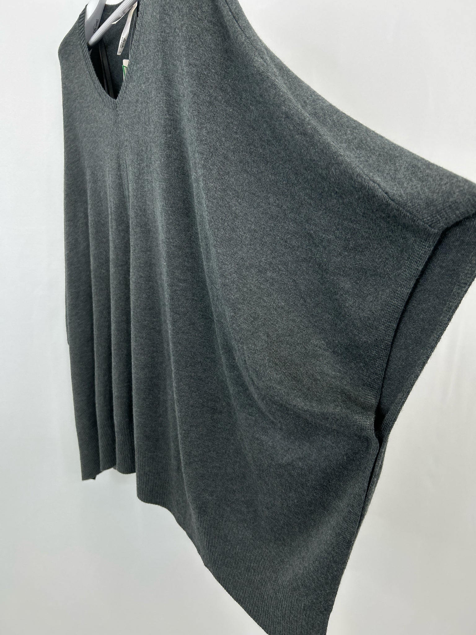 SOMA NWT Size L/XL Charcoal Women Poncho
