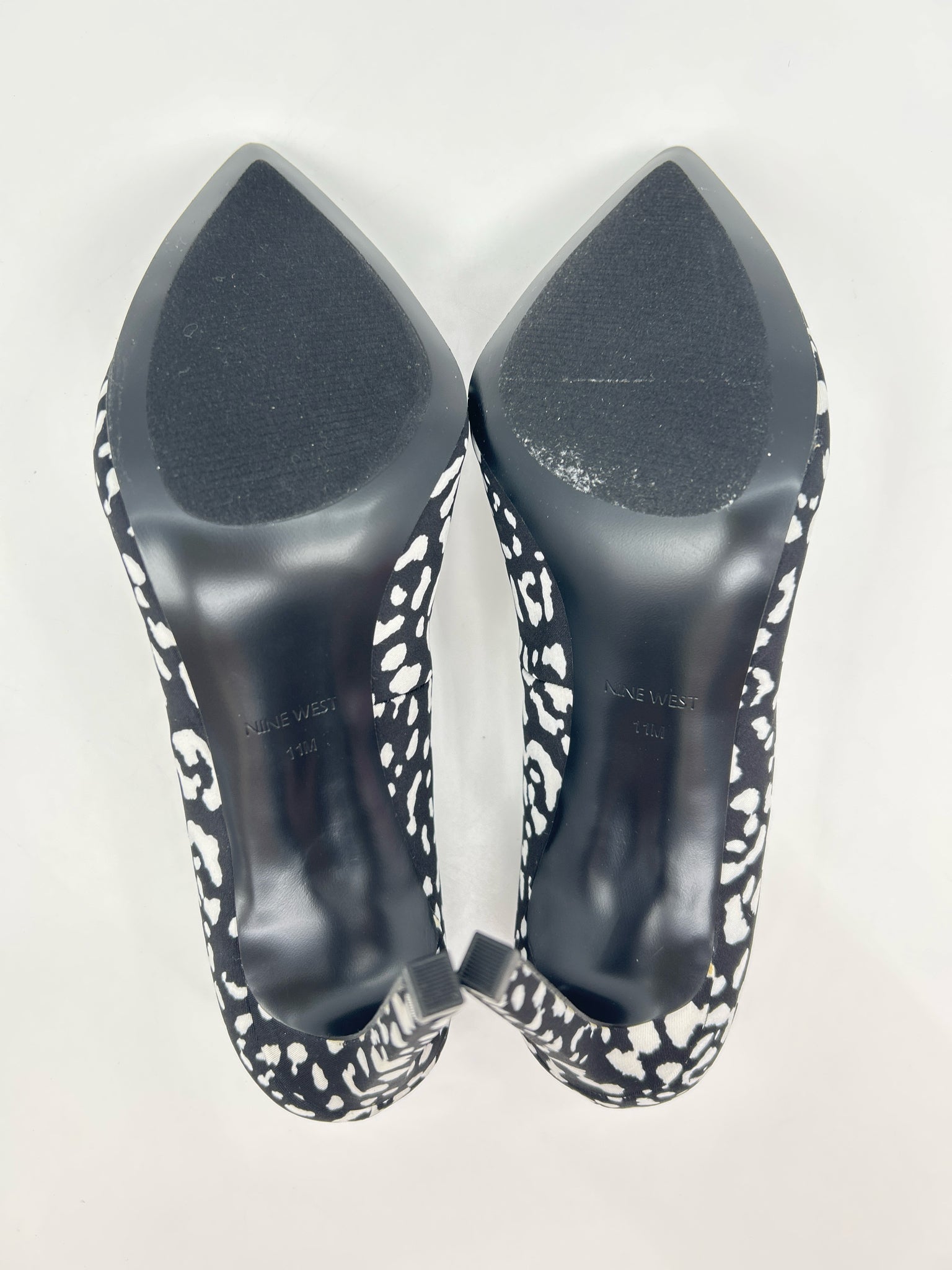 NINE WEST Size 11M Black & White Women Pumps