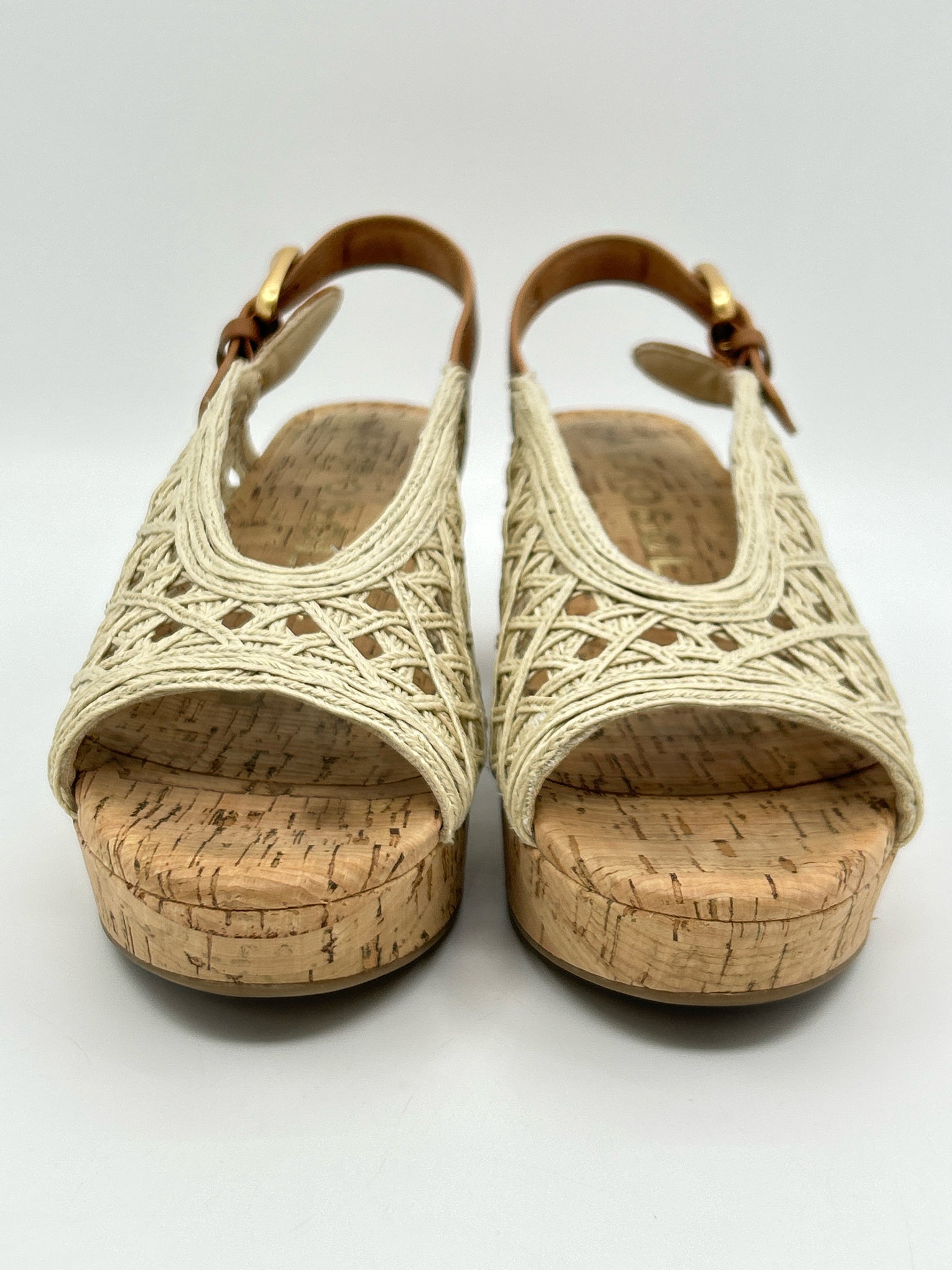 AEROSOLES Size 8M Beige Women Sandal