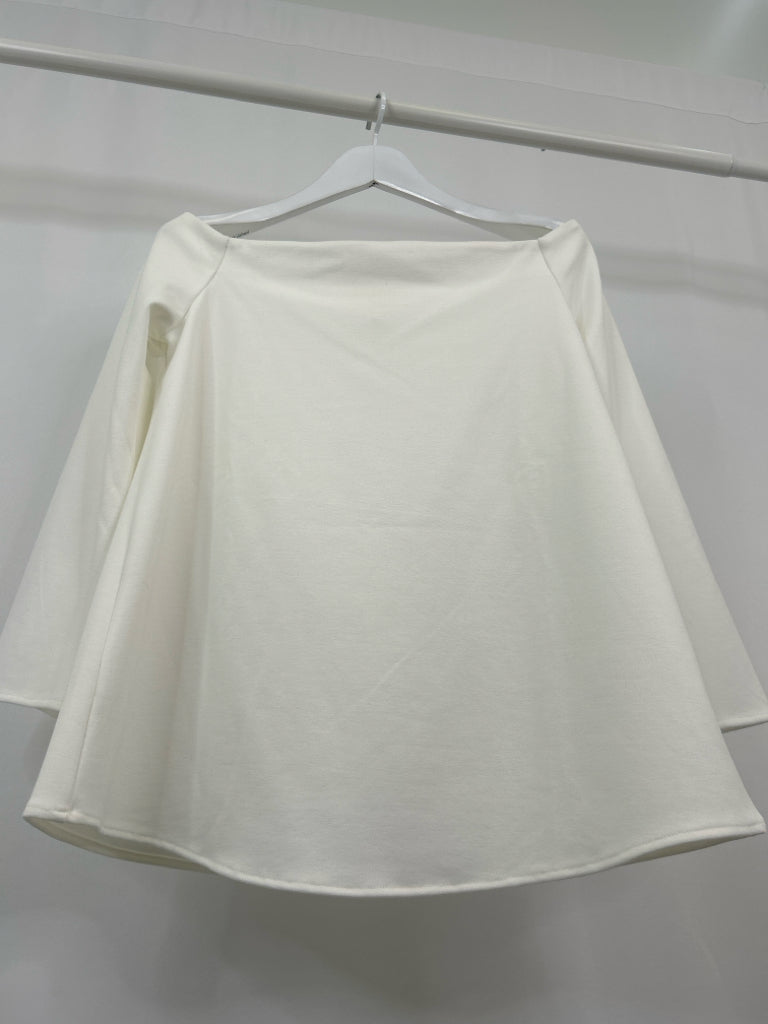 TUCKERNUCK Size M White Blouse Top