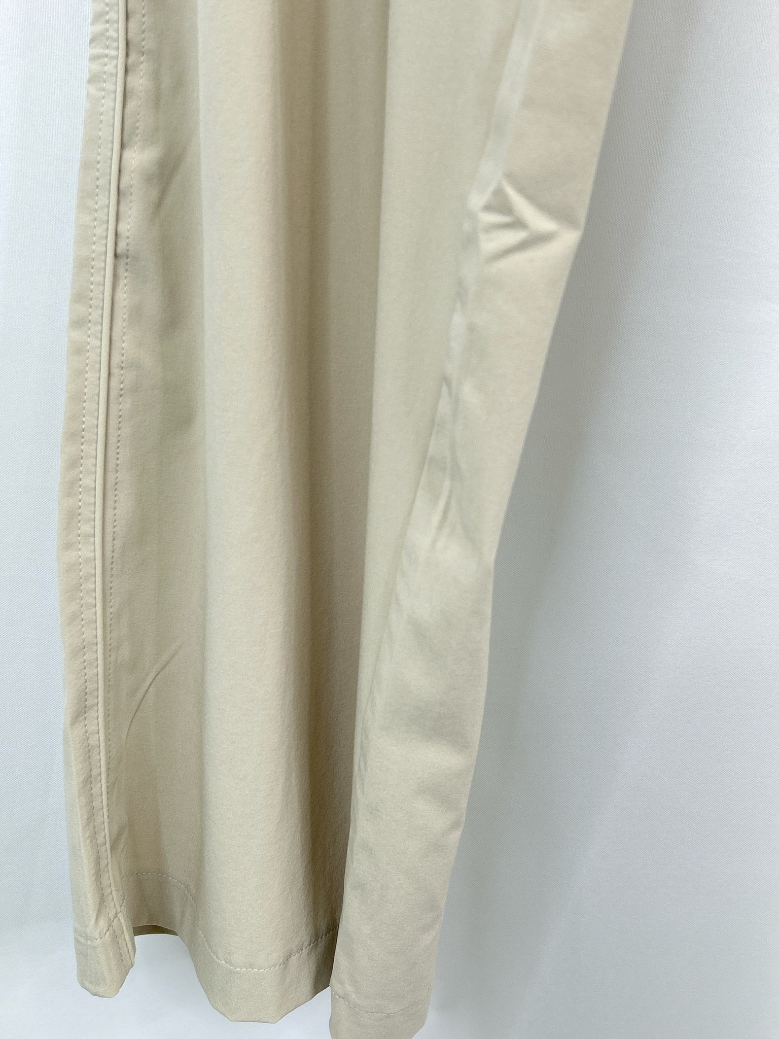 VUORI Size L Cream Women Pants