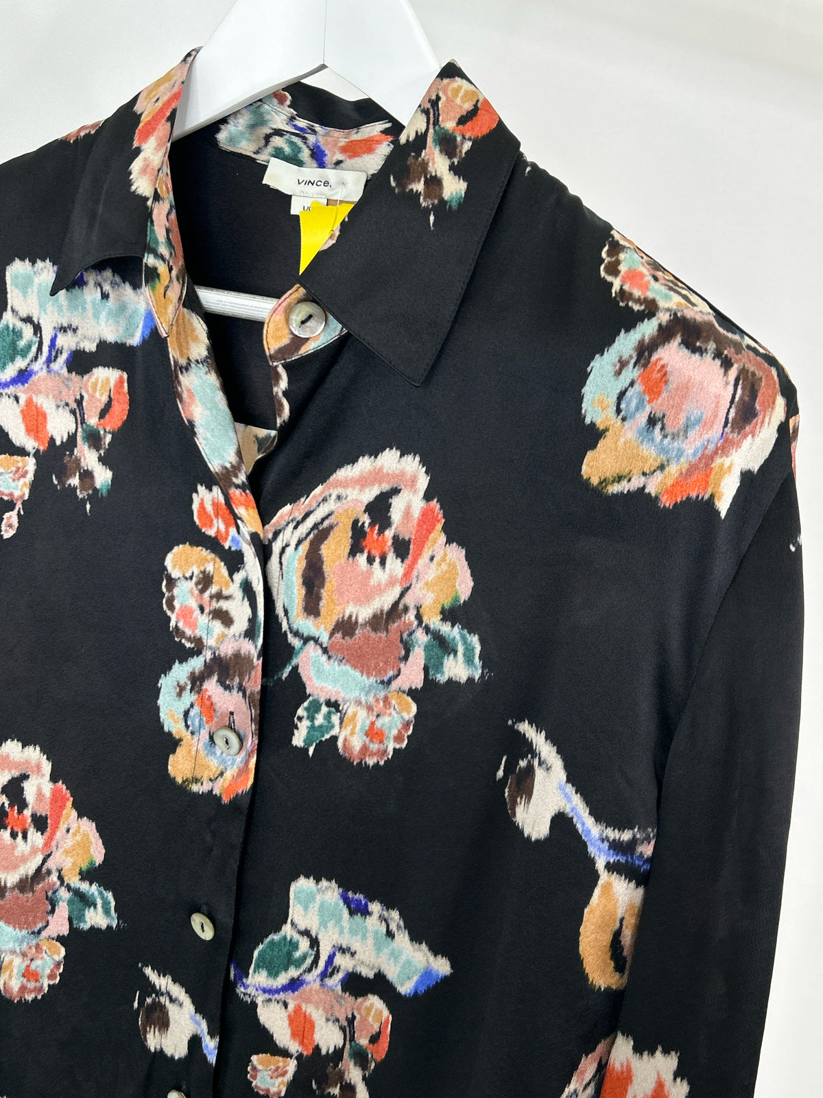 VINCE Size L Black Floral Women Shirt