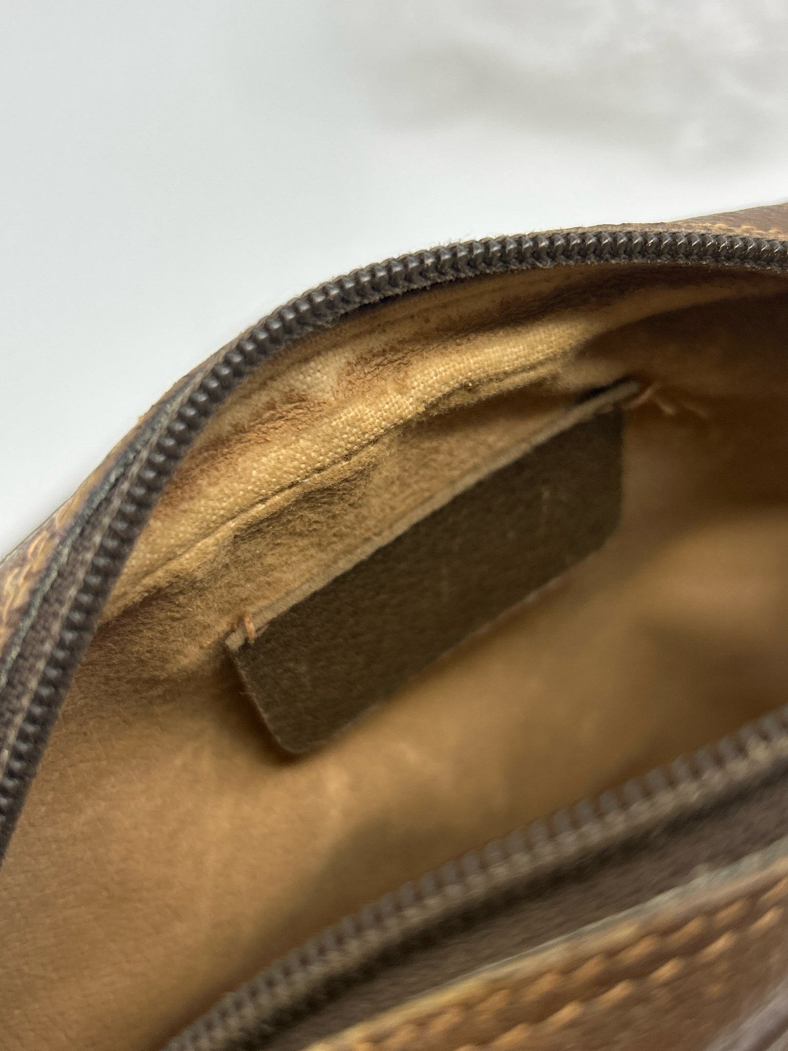GUCCI Brown Monogram Women Purse