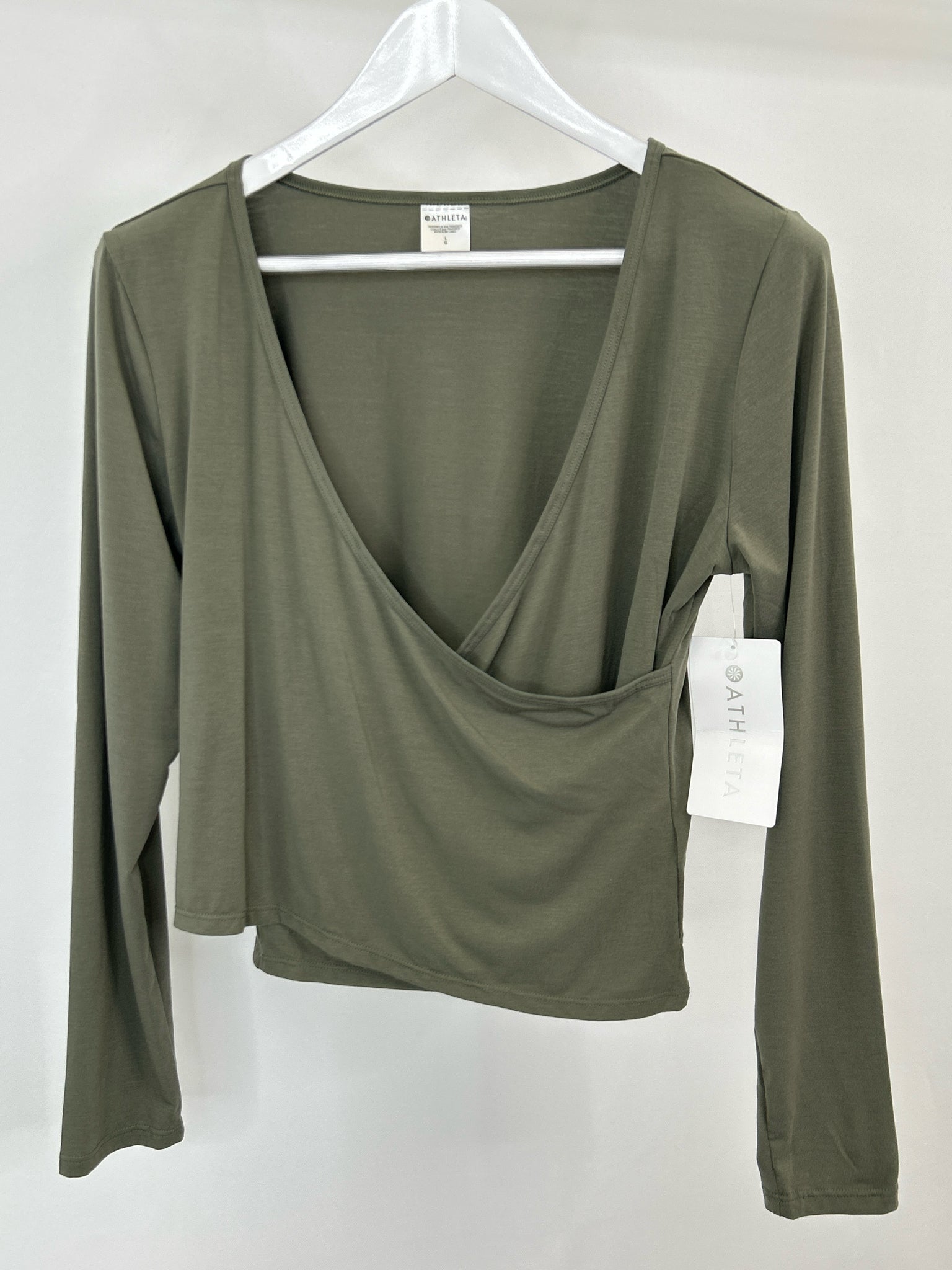 ATHLETA NWT Size L OLIVE Women Top