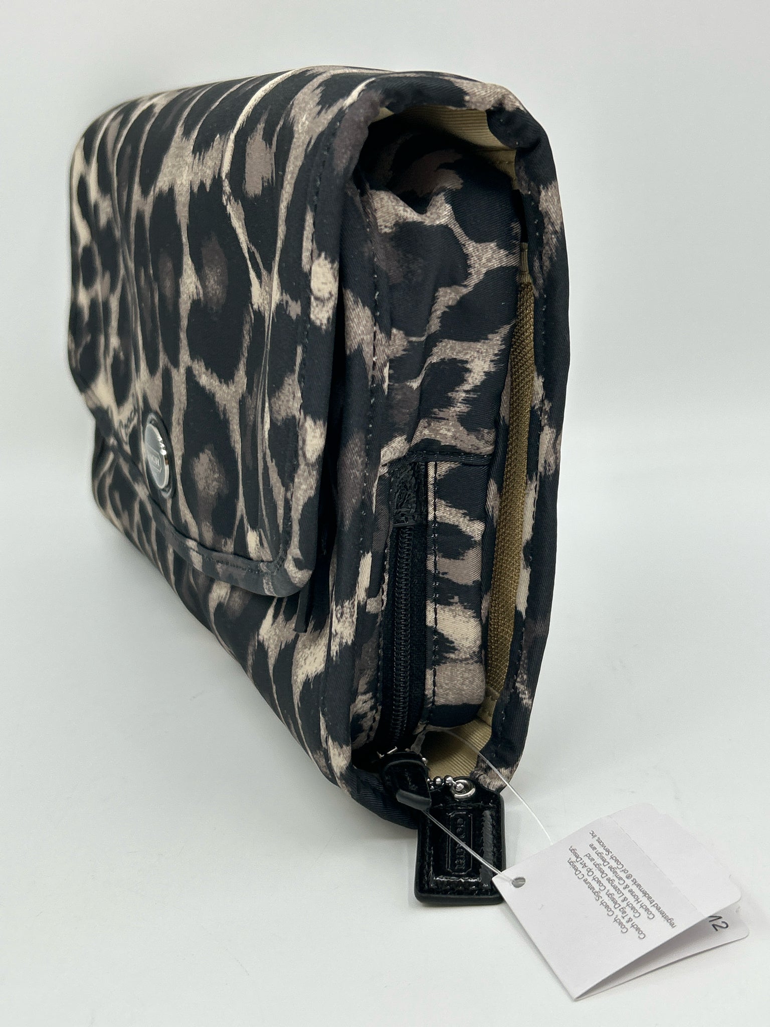 COACH BEIGE AND BLACK NWT Toiletry Kit