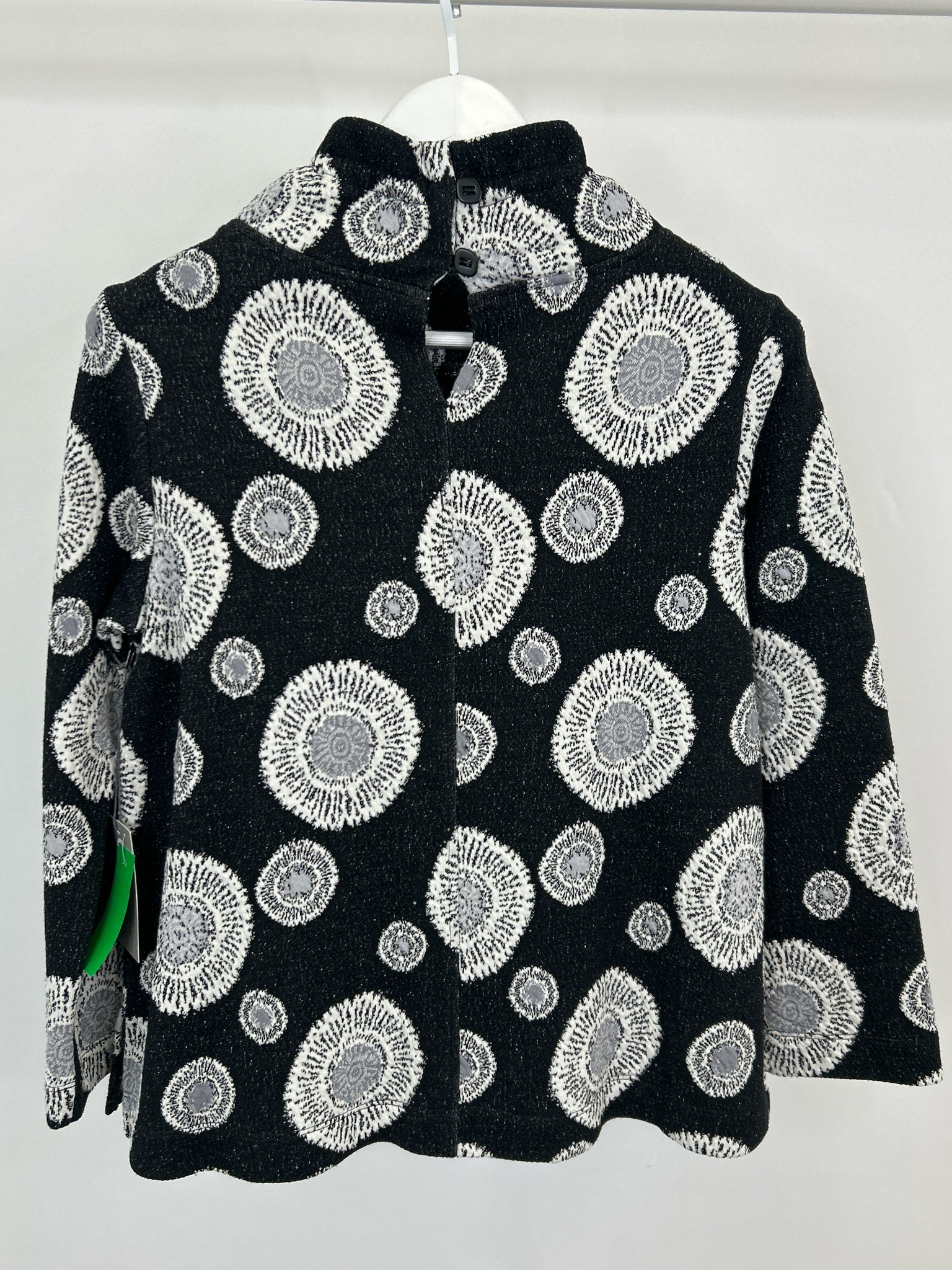HABITAT Size S Black and White Women Top