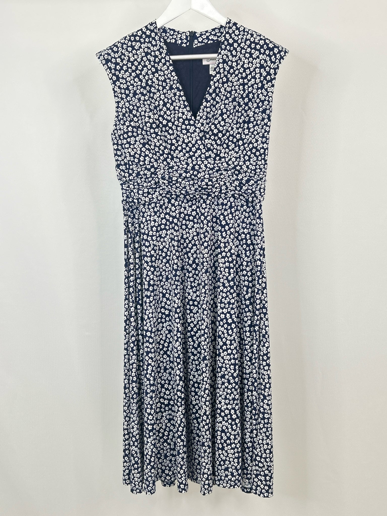 JESSICA HOWARD Size 12 NAVY AND WHITE Women Dress