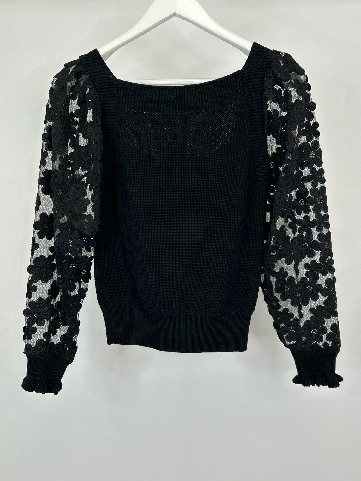 FRENCH CONNECTION Size M Black Women Sweater