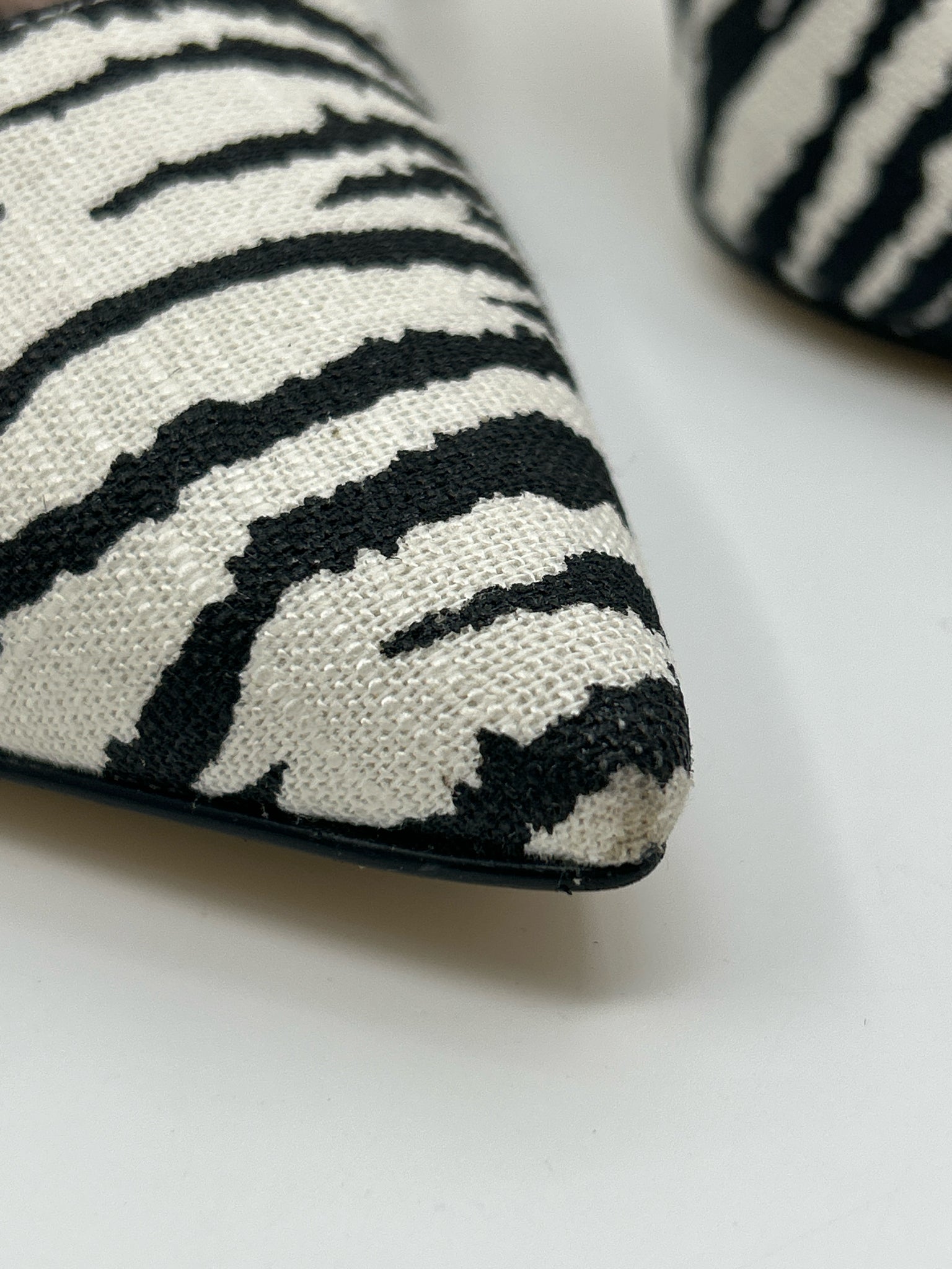 NINE WEST Size 11M Black & White Women Pumps