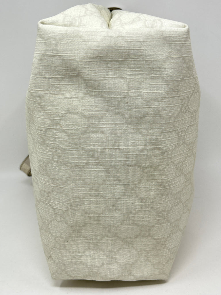 GUCCI Ivory GG Supreme Joy Tote