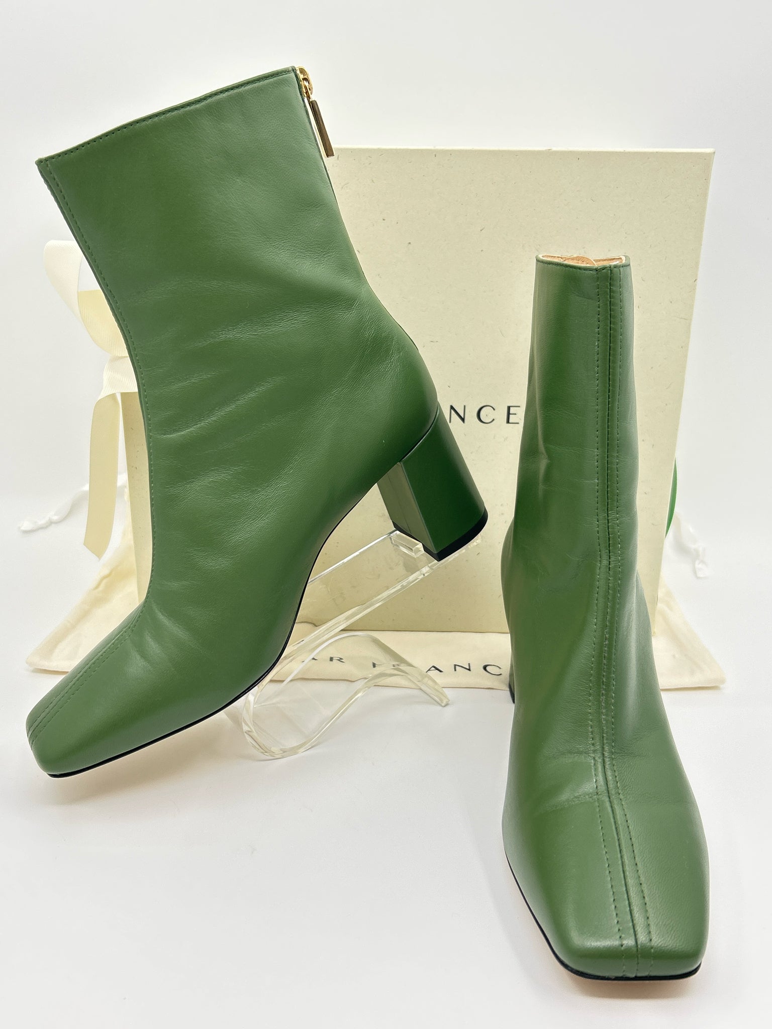 DEAR FRANCES Size 38/7.5 Green Women Booties NIB