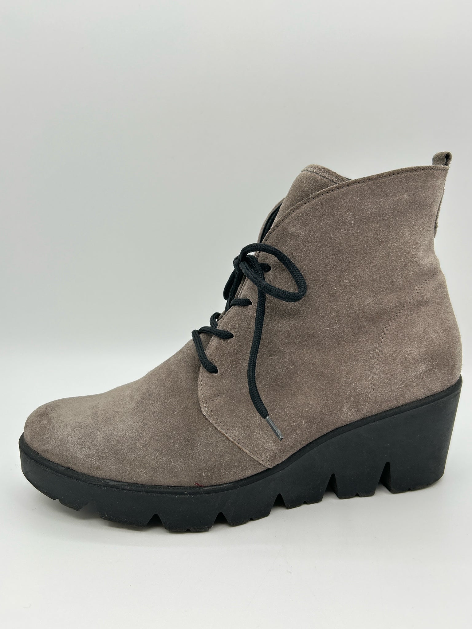Waldlaufer Size 8.5 Grey Women Boots