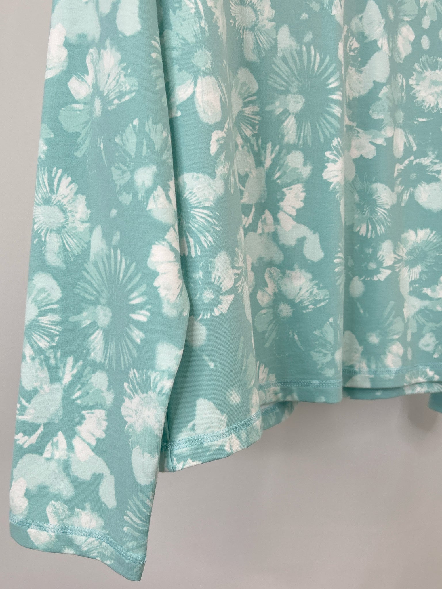 Escape by Habitat Clothes Size S MINT AND WHITE Women Pullover