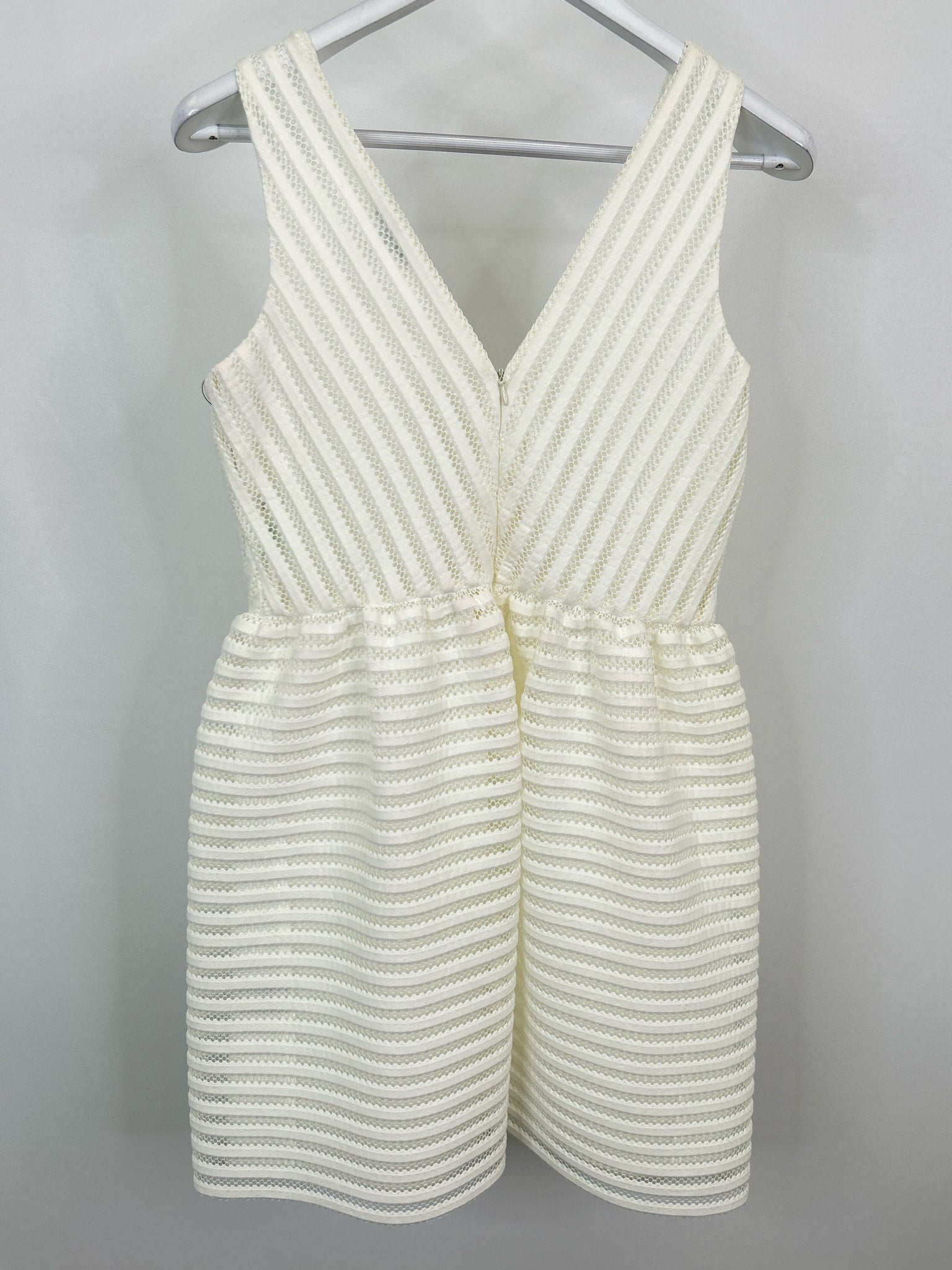 Bar III Size 6 White Women Dress NWT