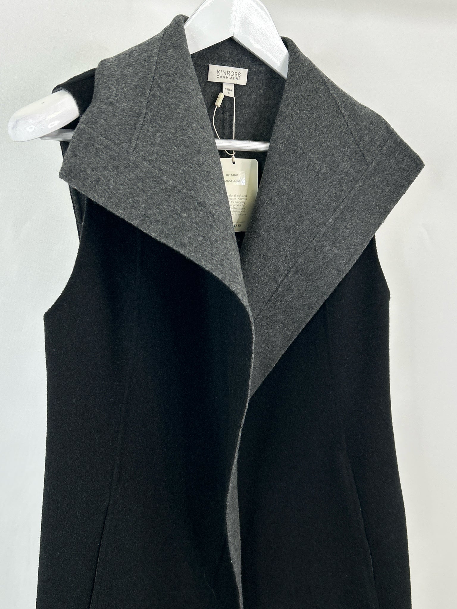 KINROSS Size S Black and Grey Wool Cashmere Women Vest NWT