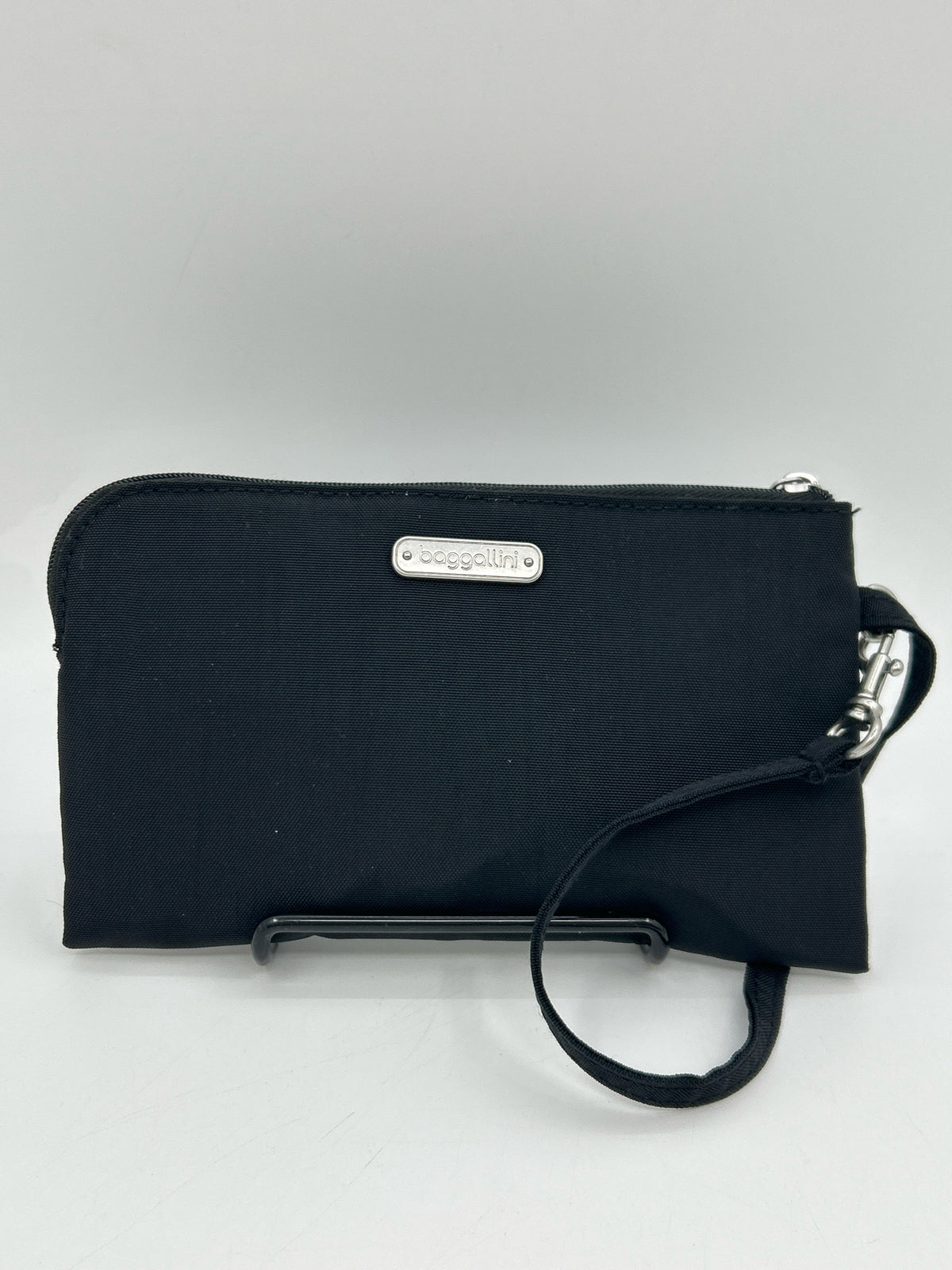 BAGGALLINI Black Women Wristlet