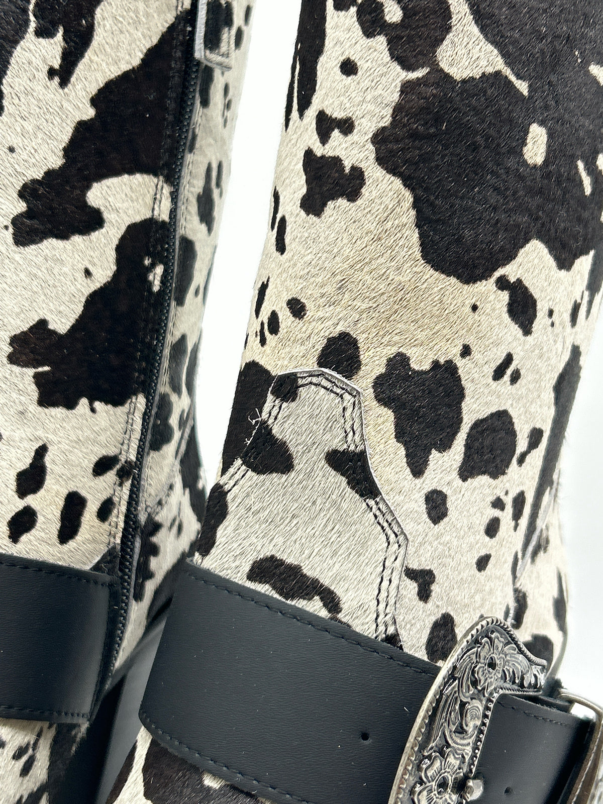 DINGO Size 8.5M Black & White Women Boots