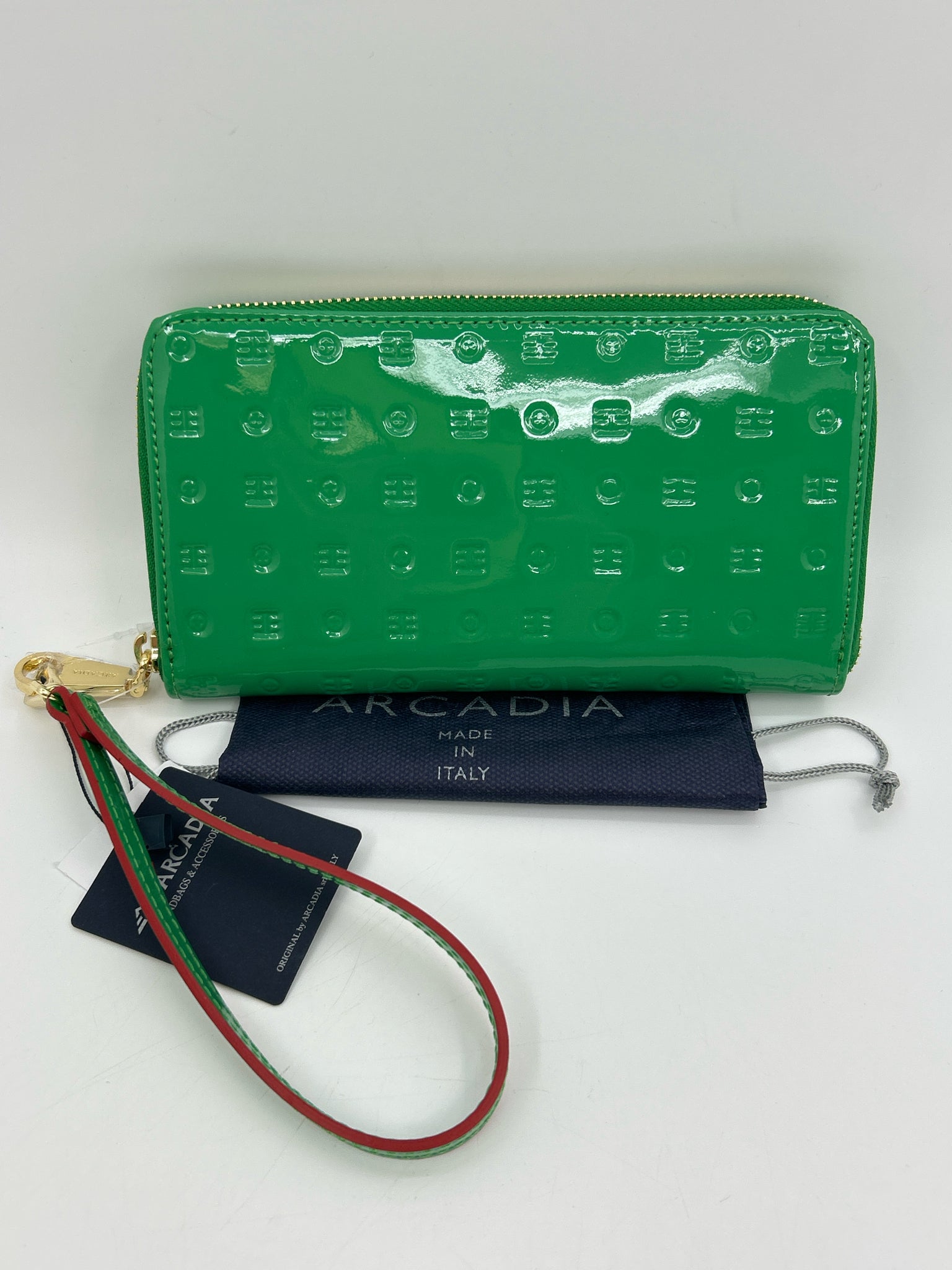 ARCADIA NWT Green Women Wristlet