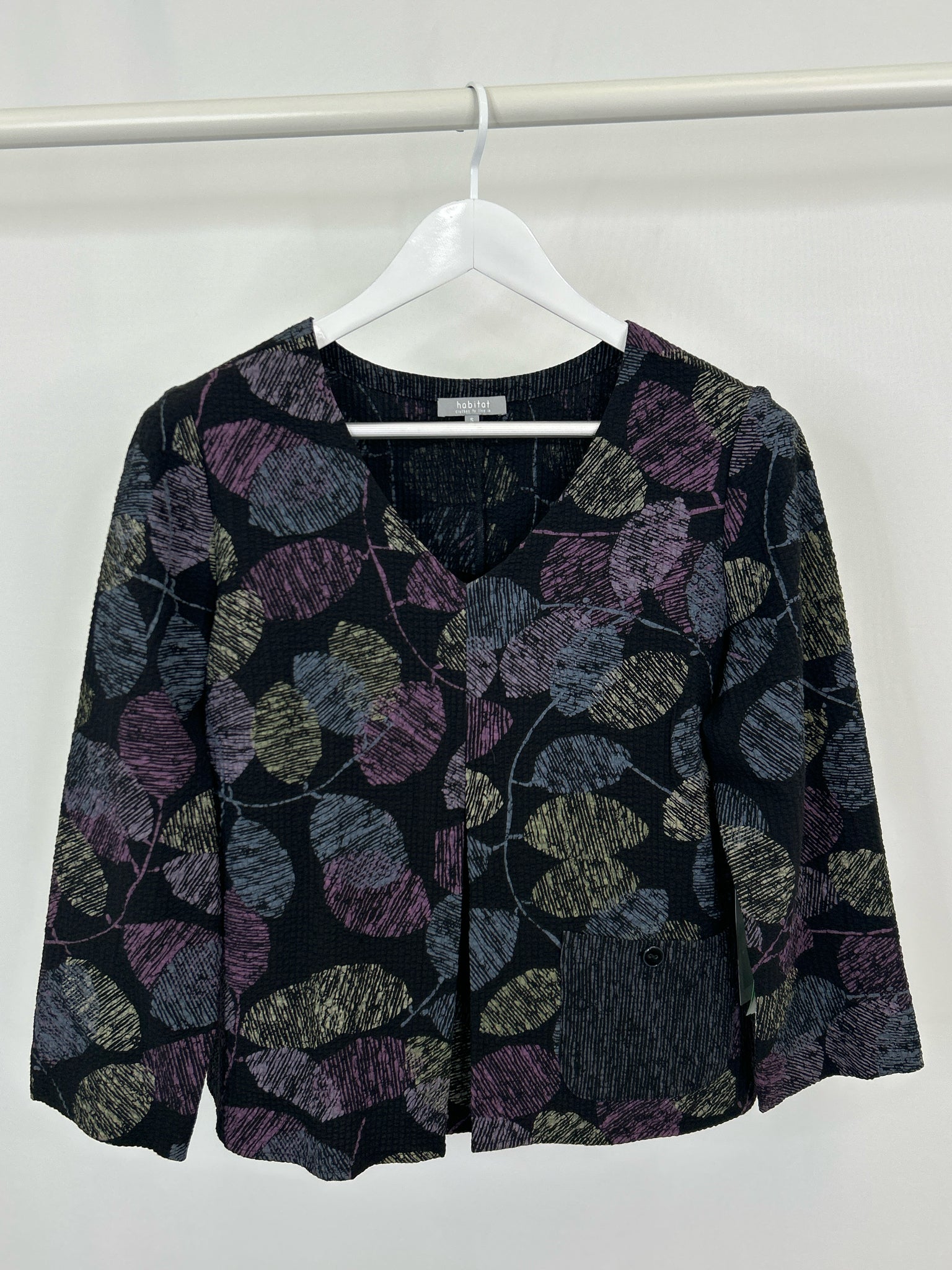 HABITAT Size S Black Print Women Top