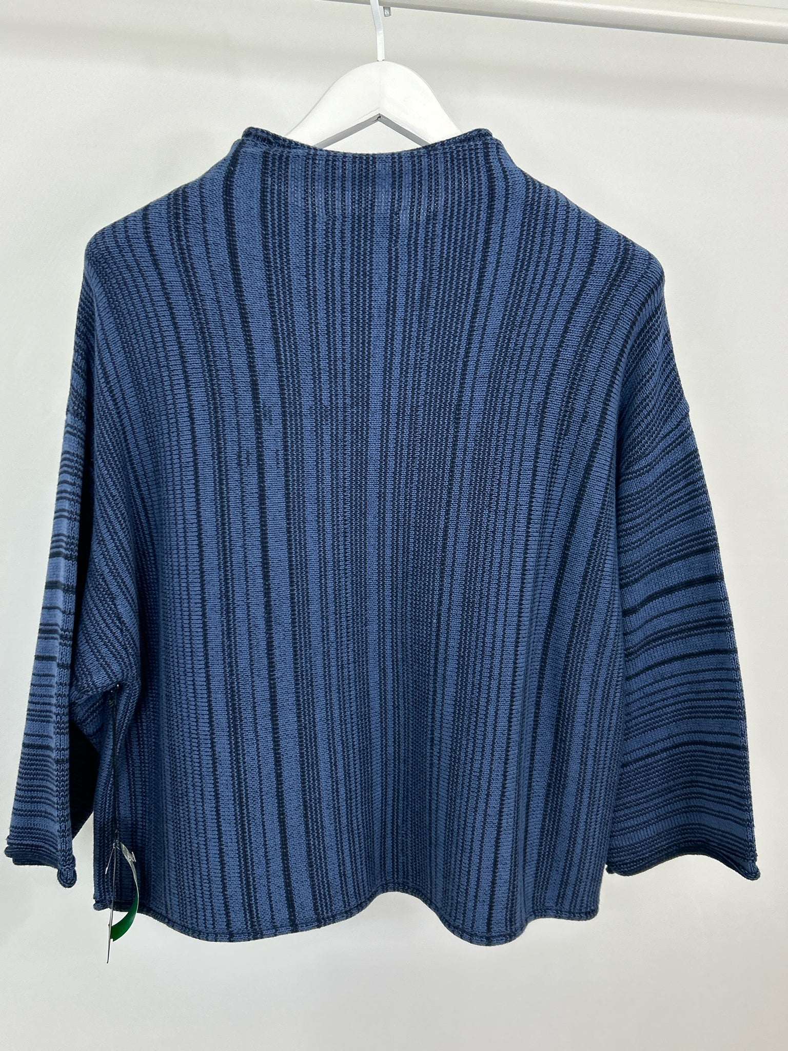 OLIVIA BY HABITAT CLOTHES Size S Blue & Navy Women Sweater NWT