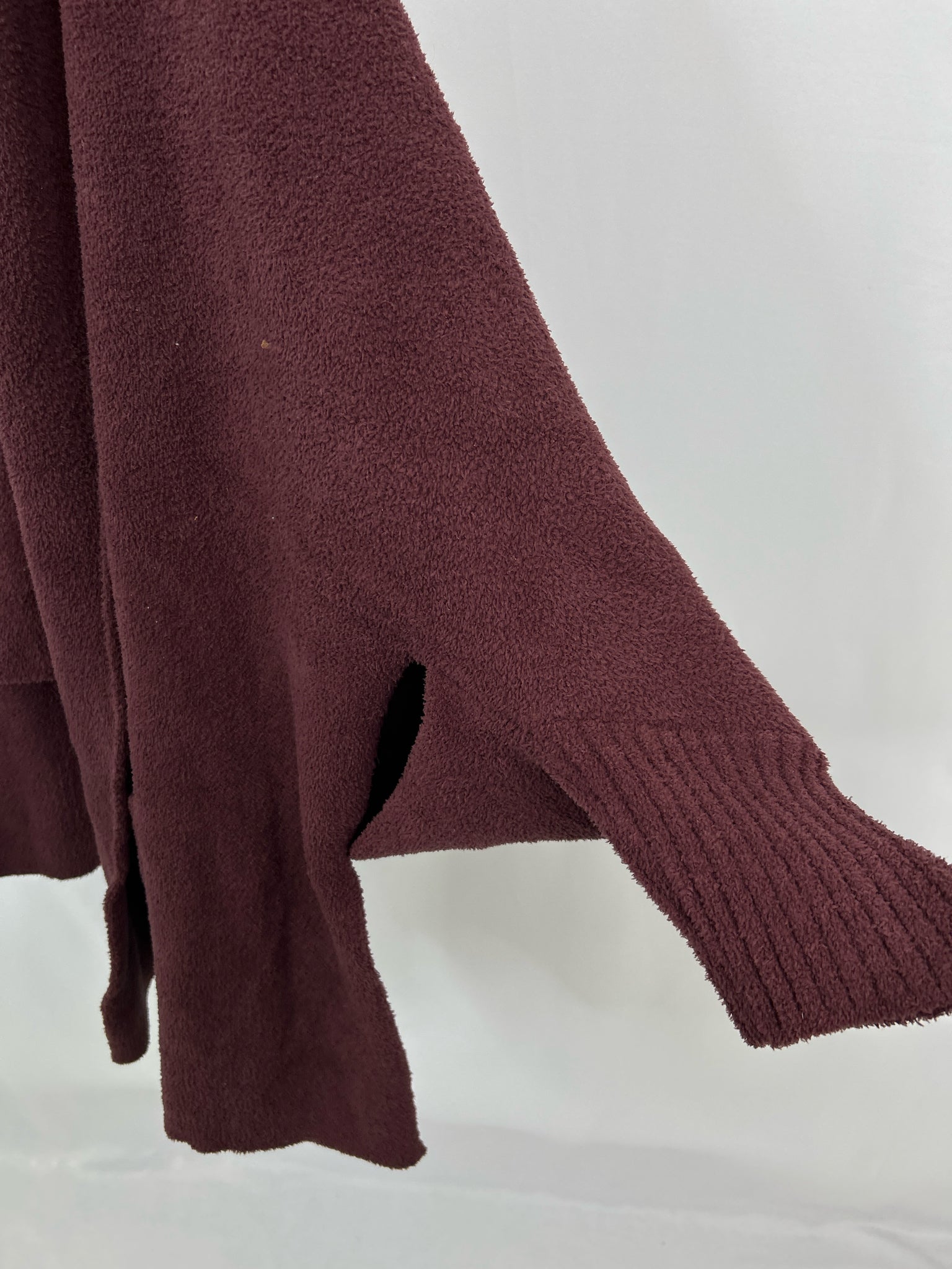 BAREFOOT DREAMS Size One Size WINE Women Wrap