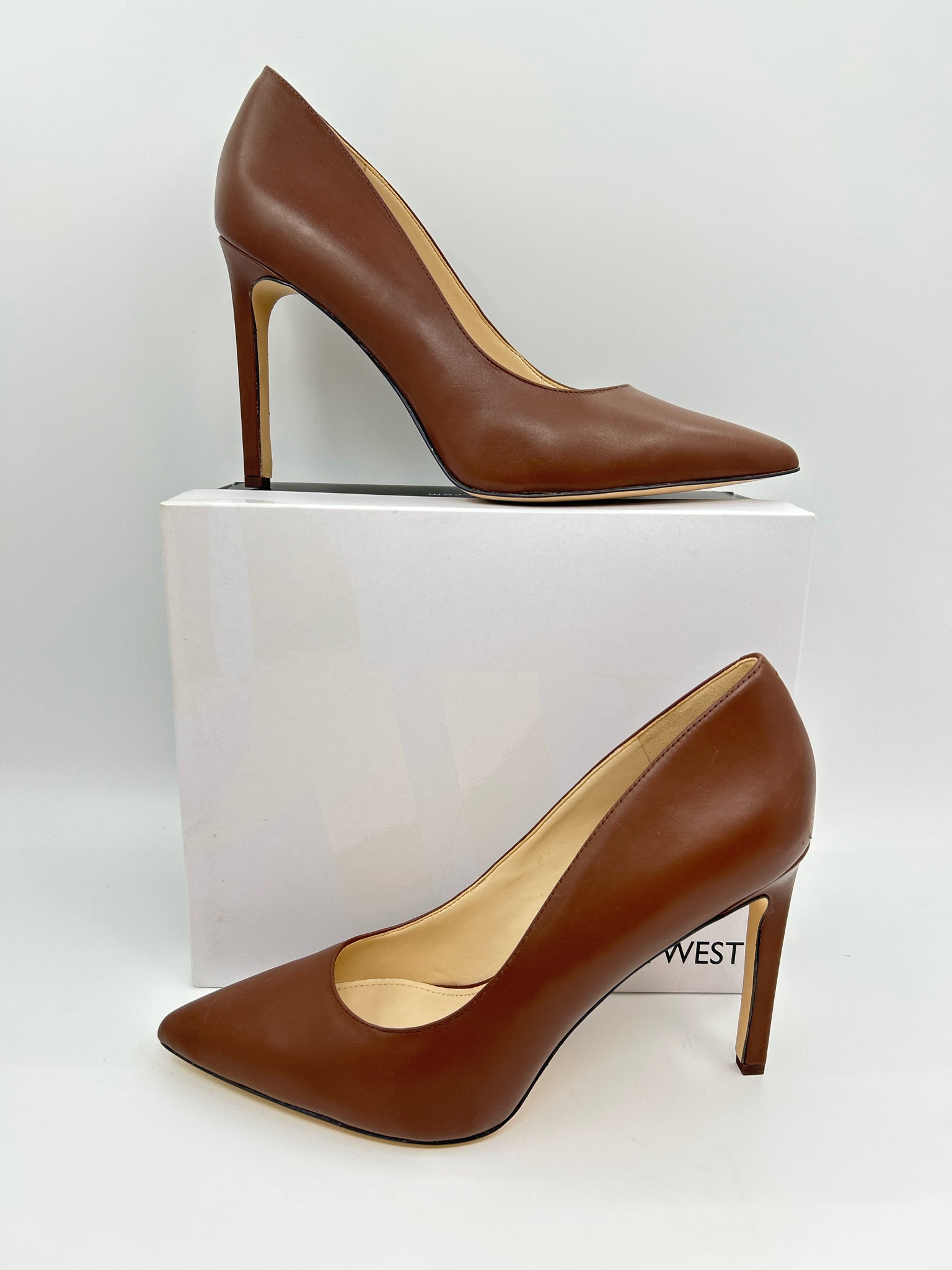 NINE WEST Size 11M Brown Women Pumps