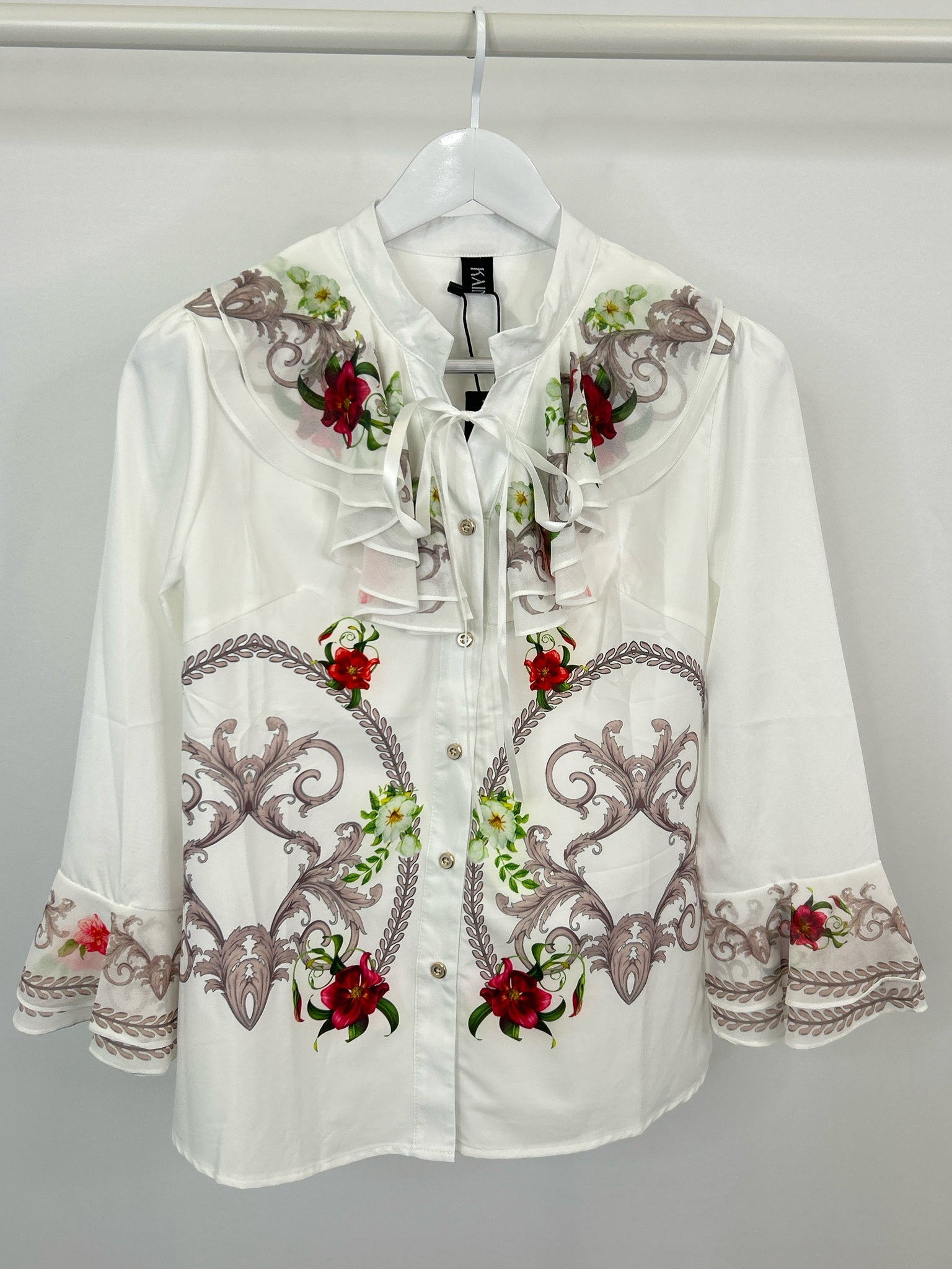 Kaimilan Size XL White Floral Women Blouse