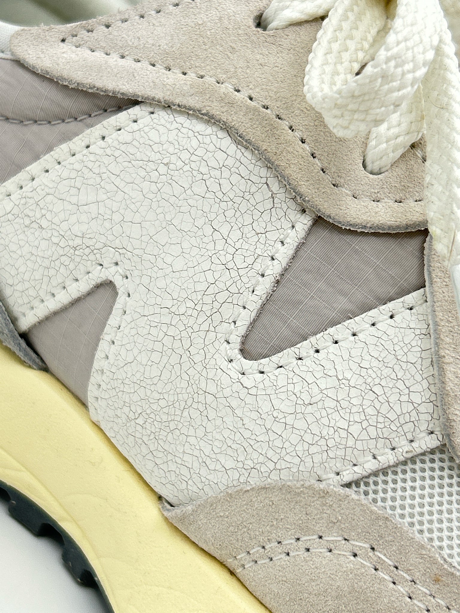 NEW BALANCE Size 7M Grey and white Women Sneakers