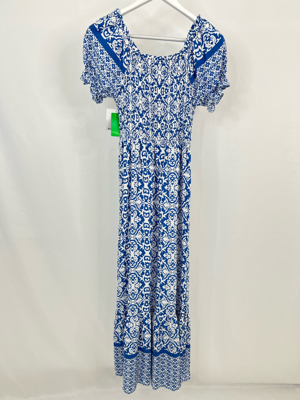 Kindred NWT Size M BLUE & WHITE Women Dress