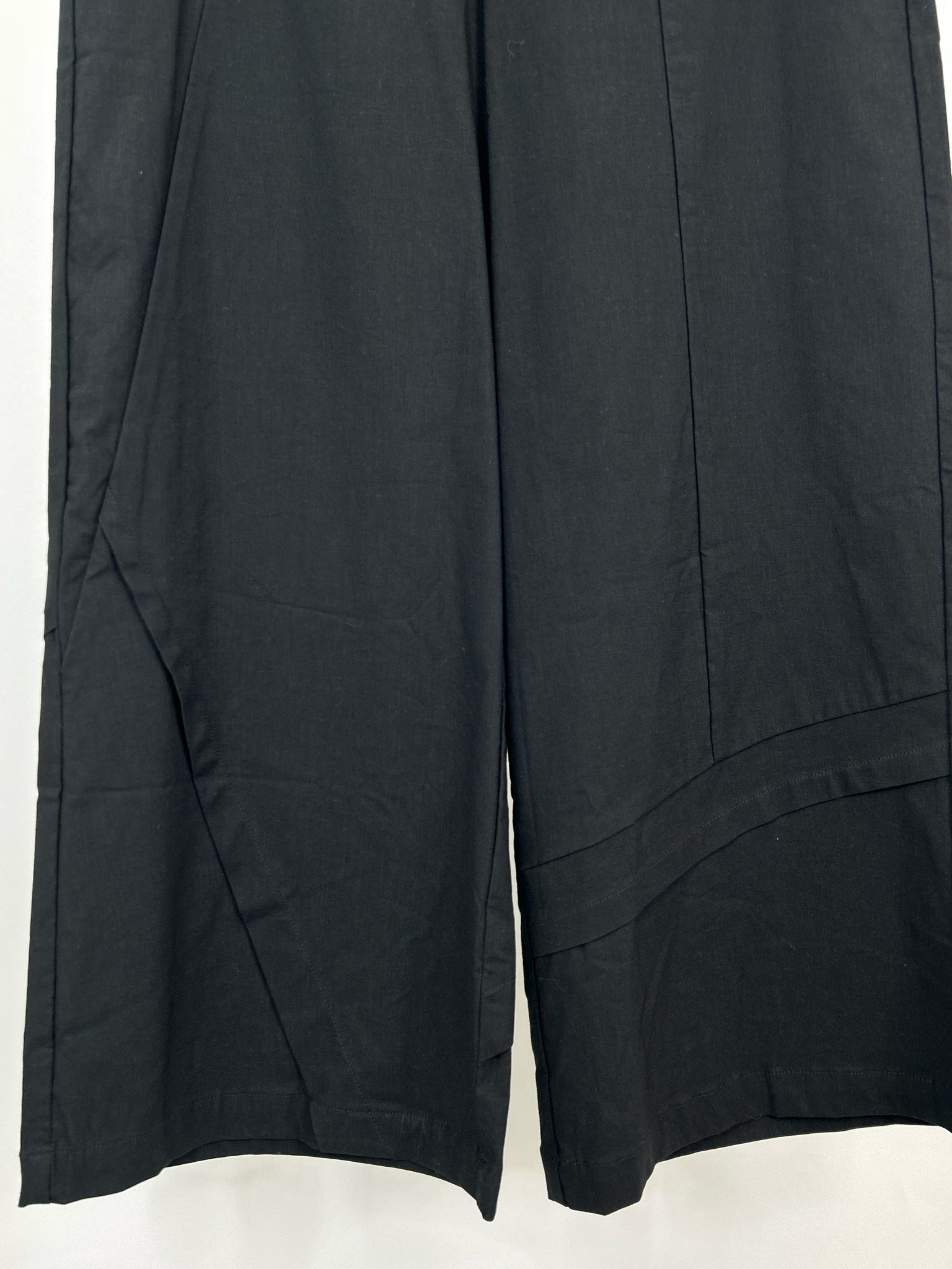 OLIVIA BY HABITAT CLOTHES Size S Black Women Pants NWT