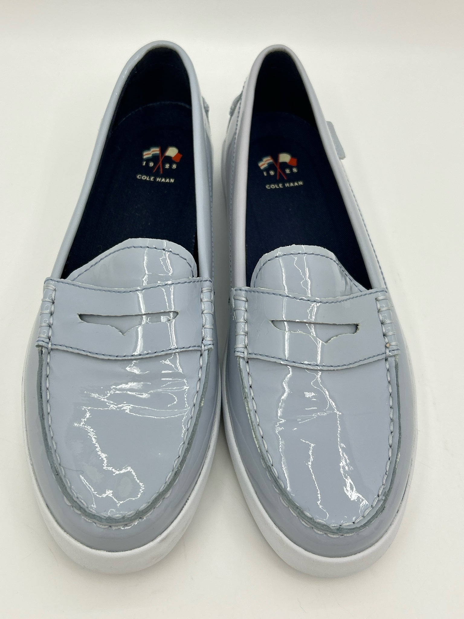 COLE HAAN Size 8.5B Grey and white Women Loafer