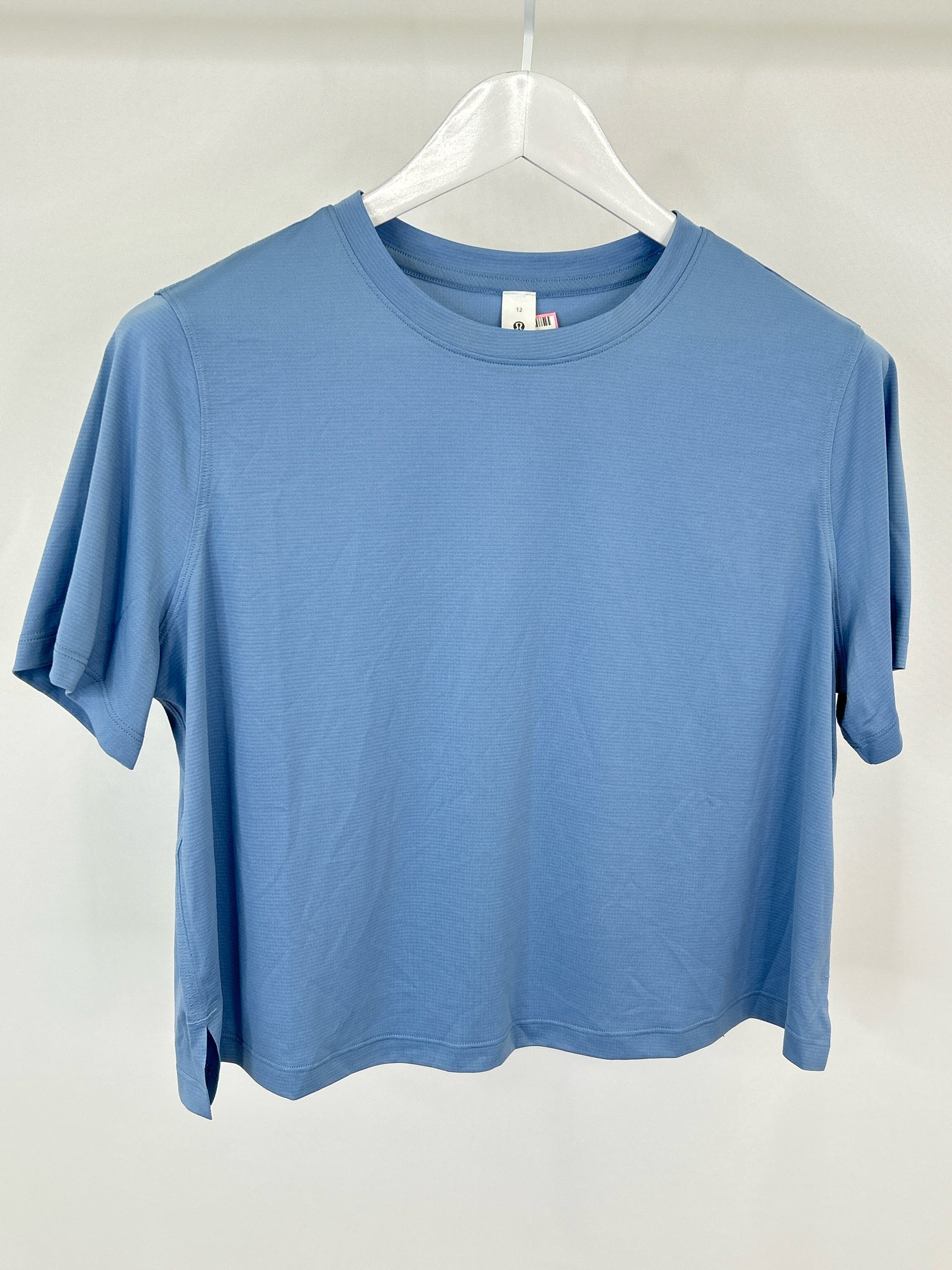 LULULEMON Size 12 light blue Women T-shirt